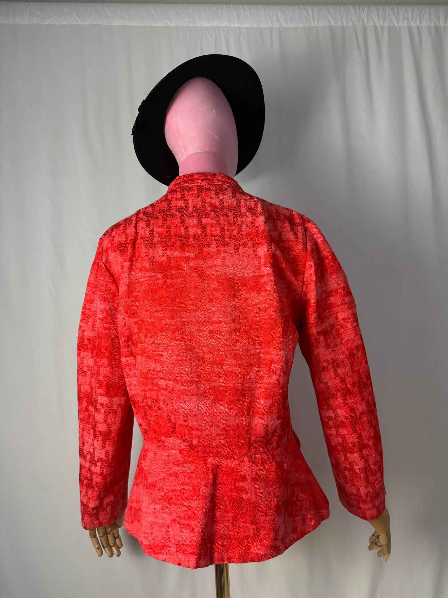 Giacca anni ‘60 color corallo in cotone operato – TG. 44