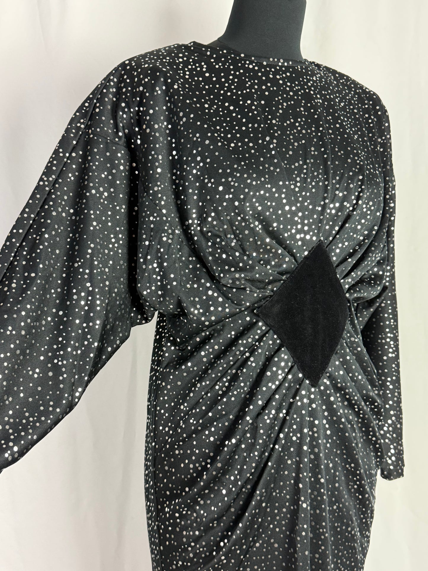 Abito anni ’80 da diva con pois argento scintillanti - TG. 40/42