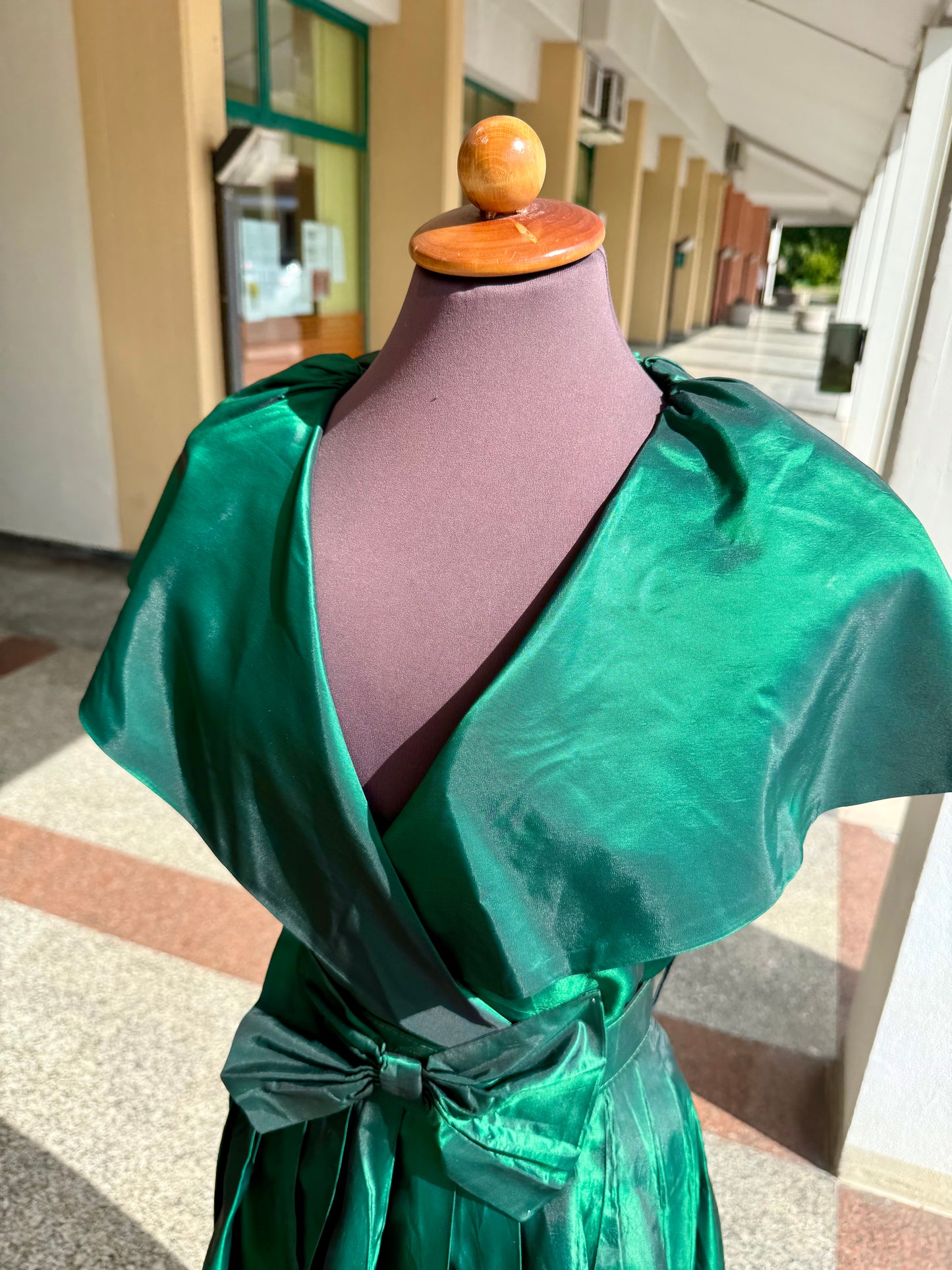 Abito anni ‘80 verde smeraldo - TG. 40