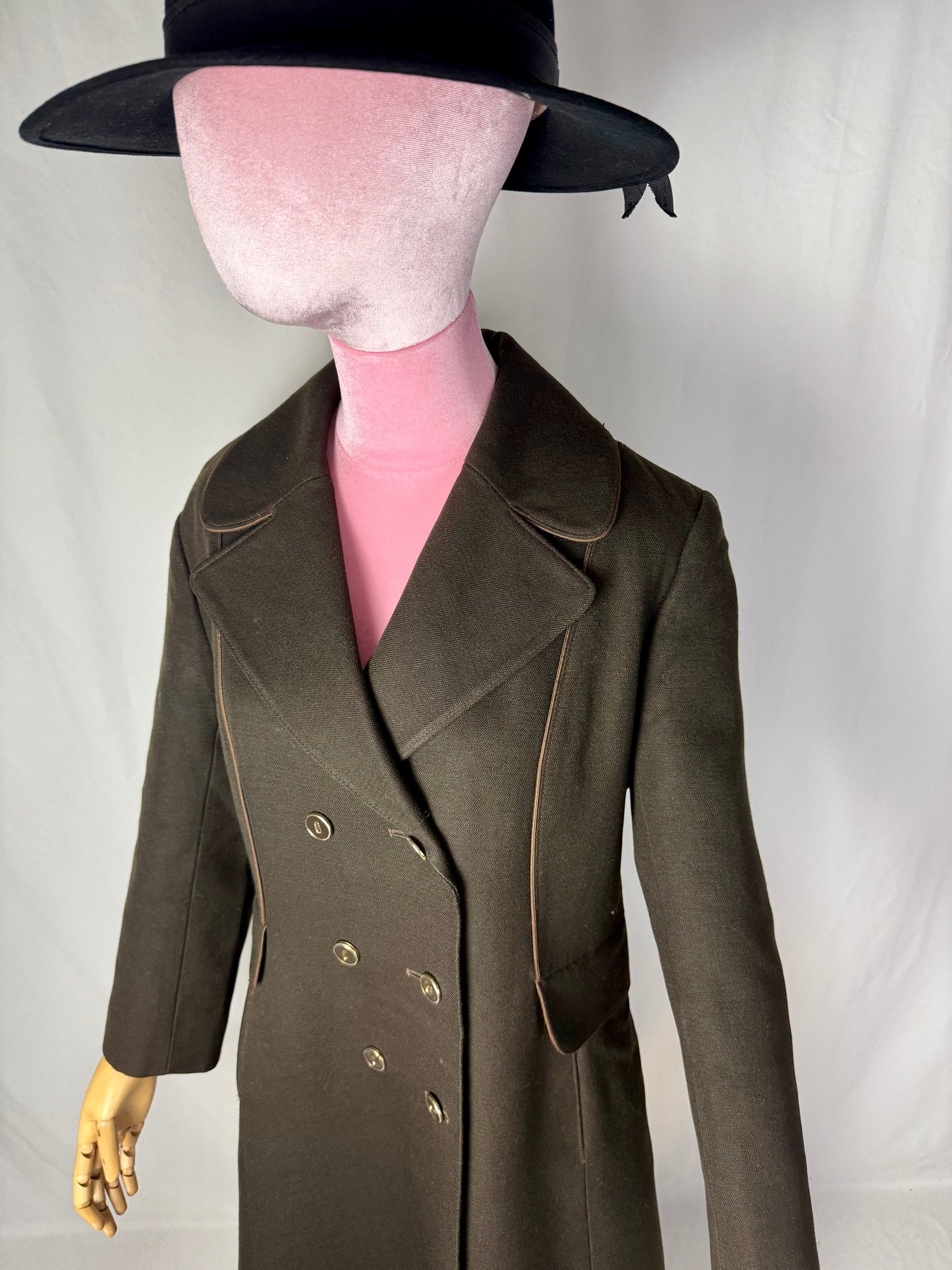 Cappotto anni ‘70 color marrone con profili a contrasto - TG. 42