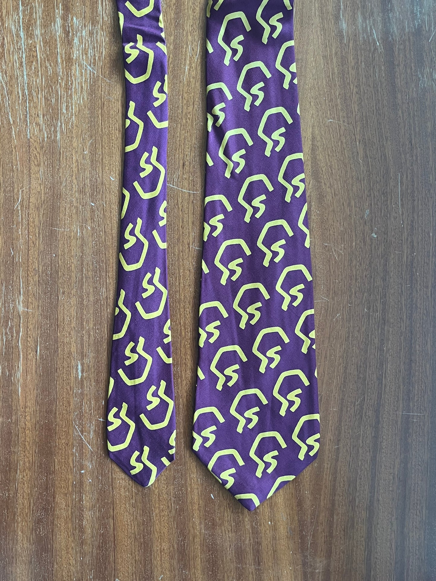 Cravatta swing anni ‘70 borgogna