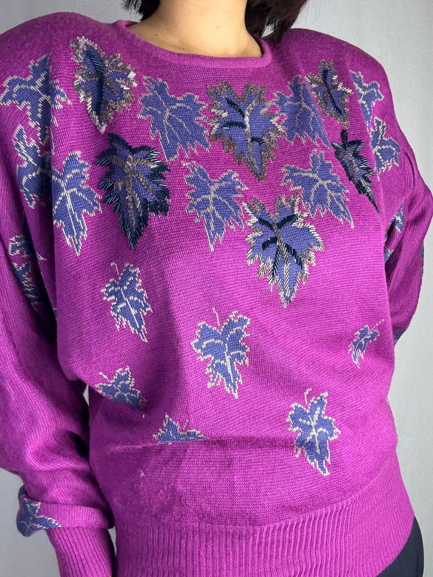 Maglione anni ‘80 viola con foglie 🍃 - TG. 44/46/48