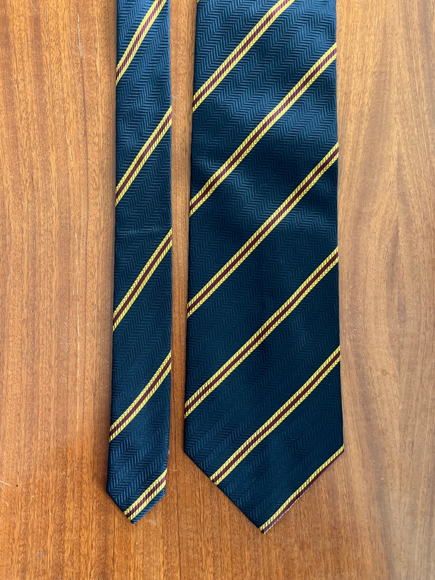 Cravatta anni ‘80 regimental