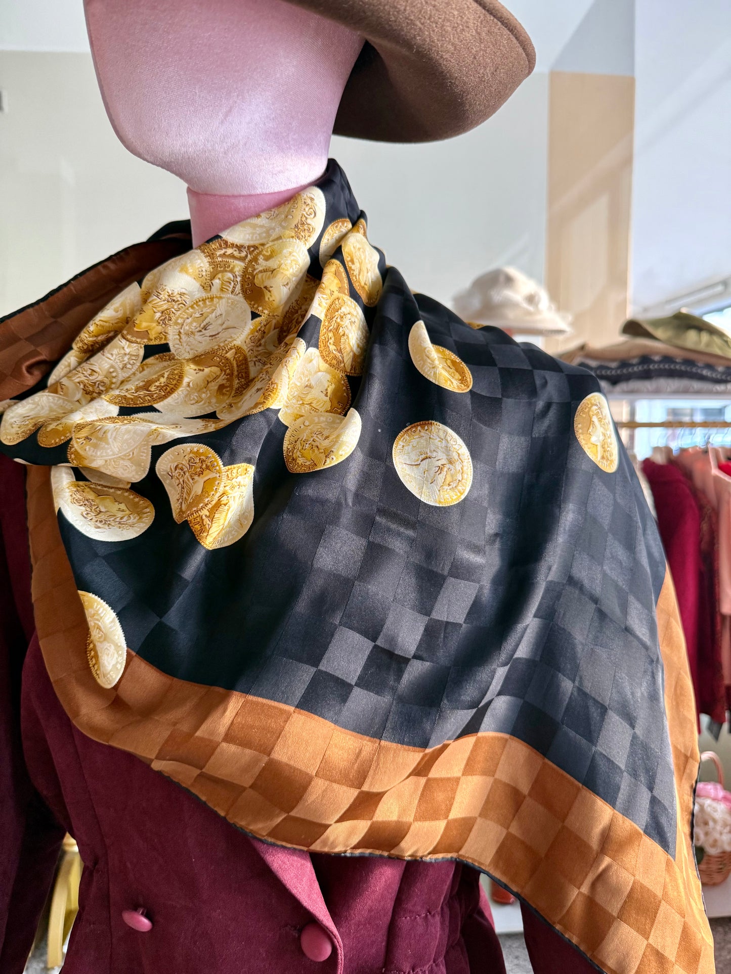 Foulard in seta Gianfranco Ferré
