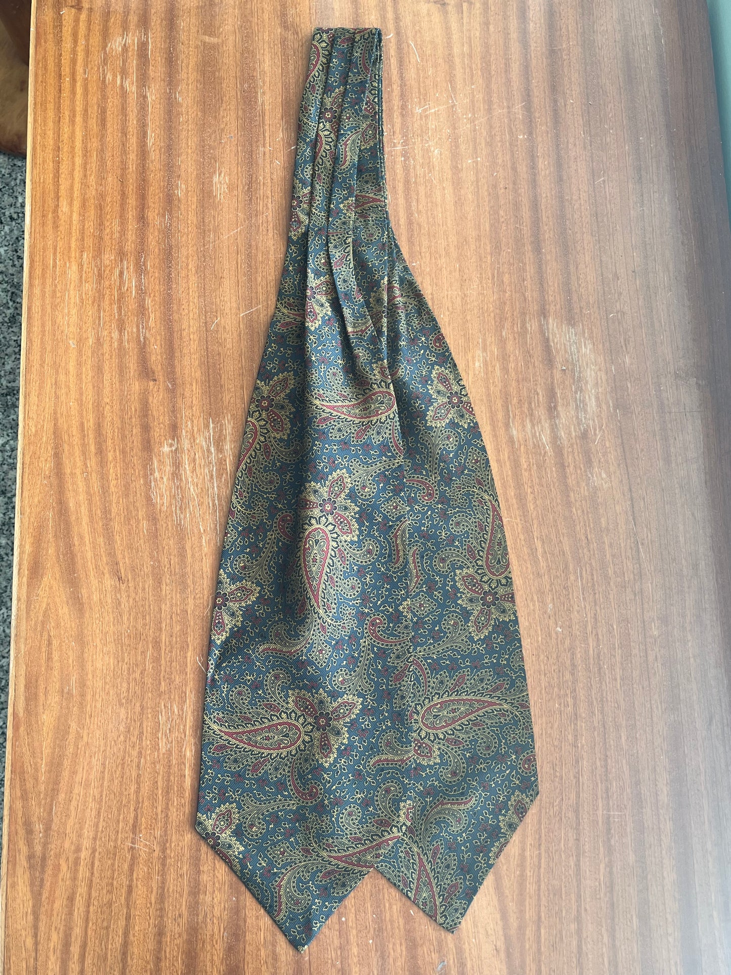 Ascot seta paisley