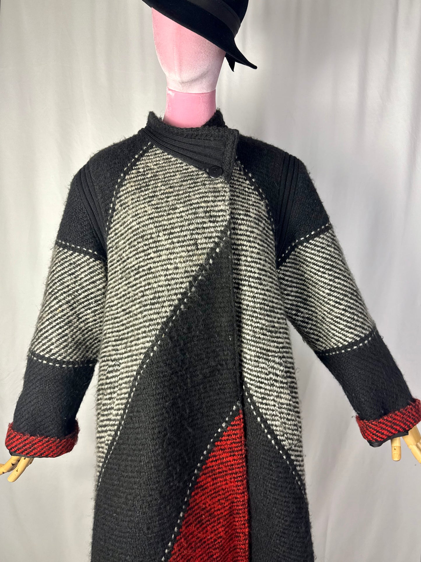 Cappotto oversize anni ’80 in lana grafica tricolore - TG. 48/50