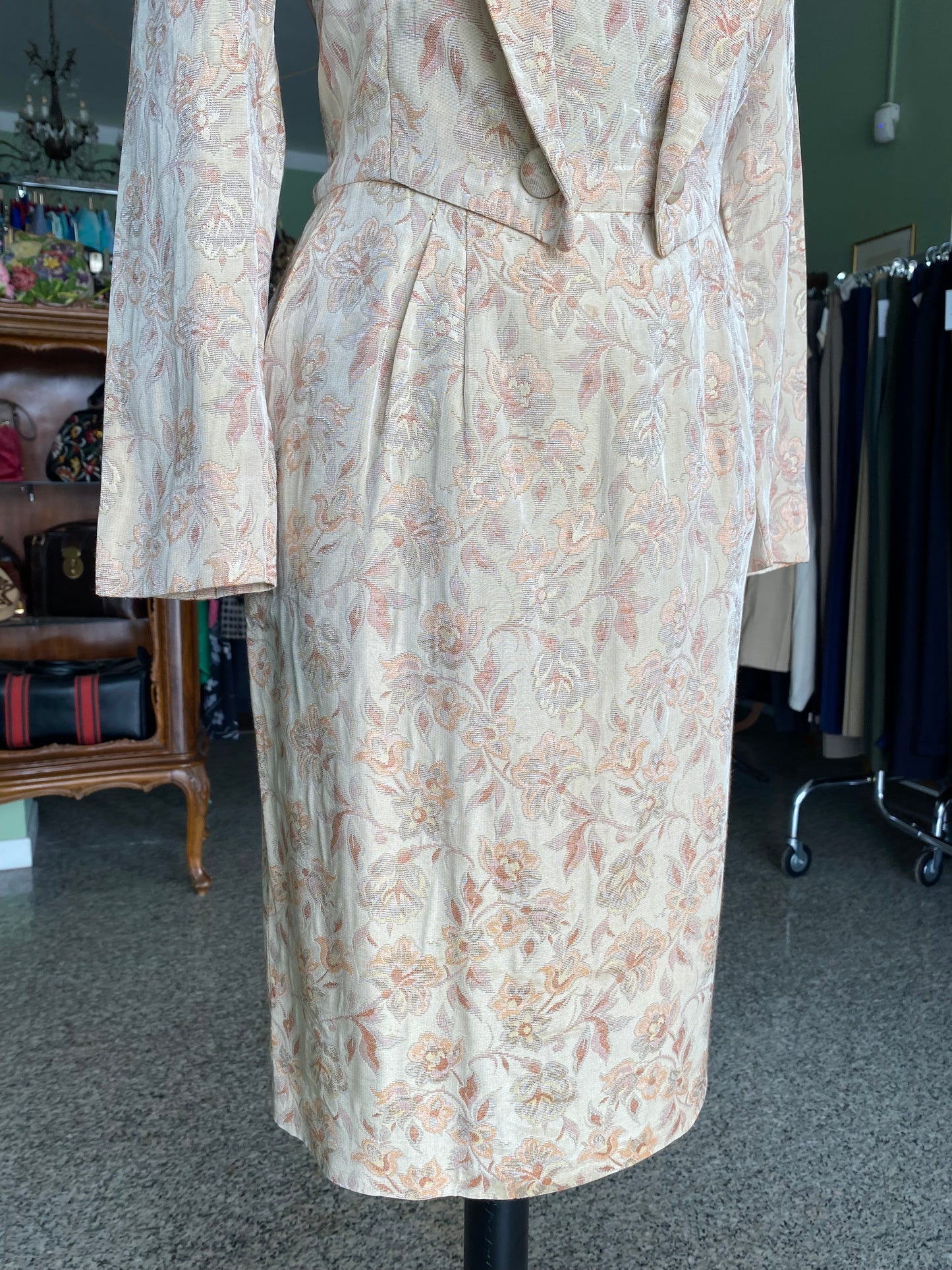 Abito sartoriale in broccato- TG. 42 circa