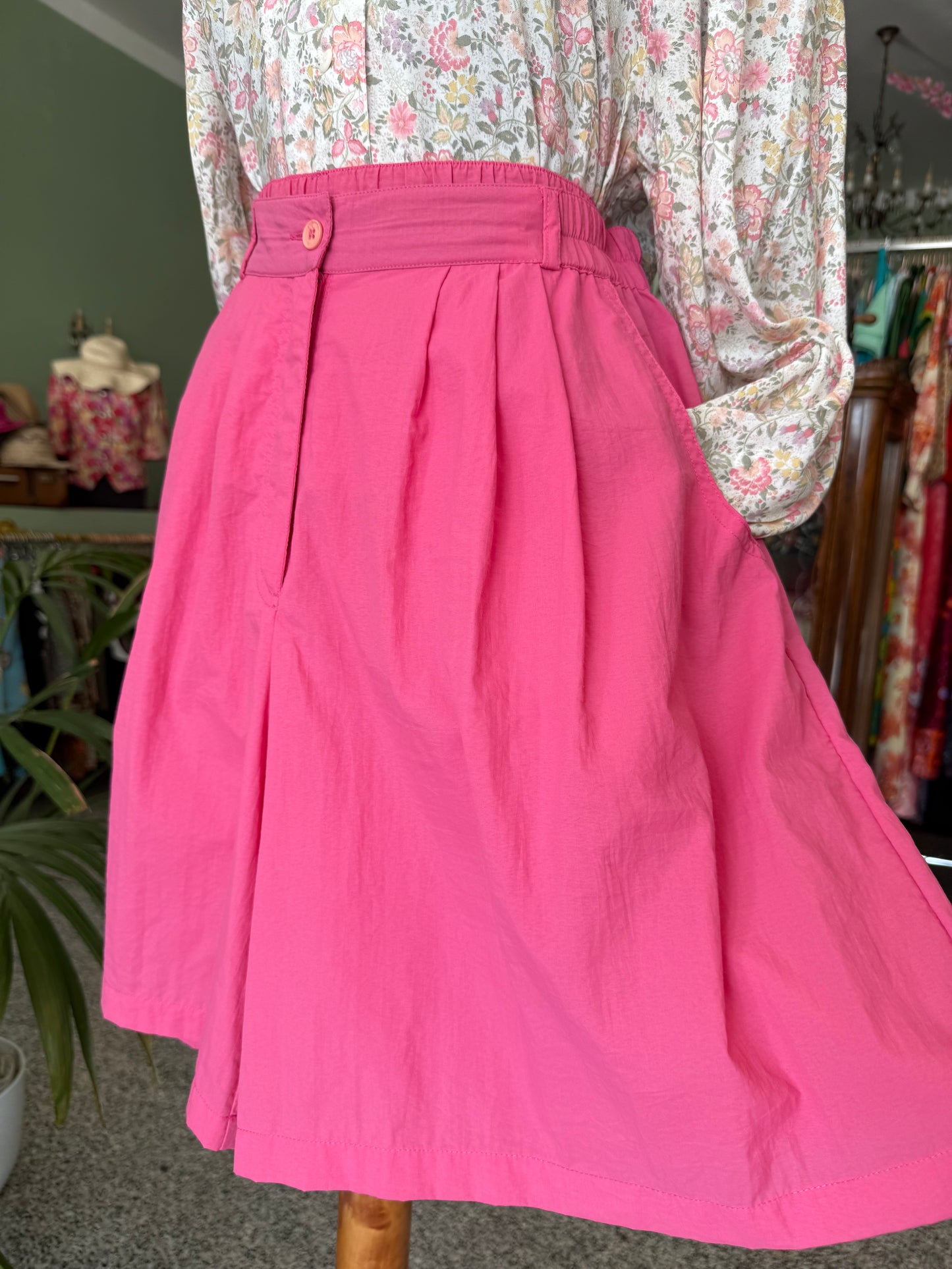 Pantaloni corti a vita alta rosa - TG. 46