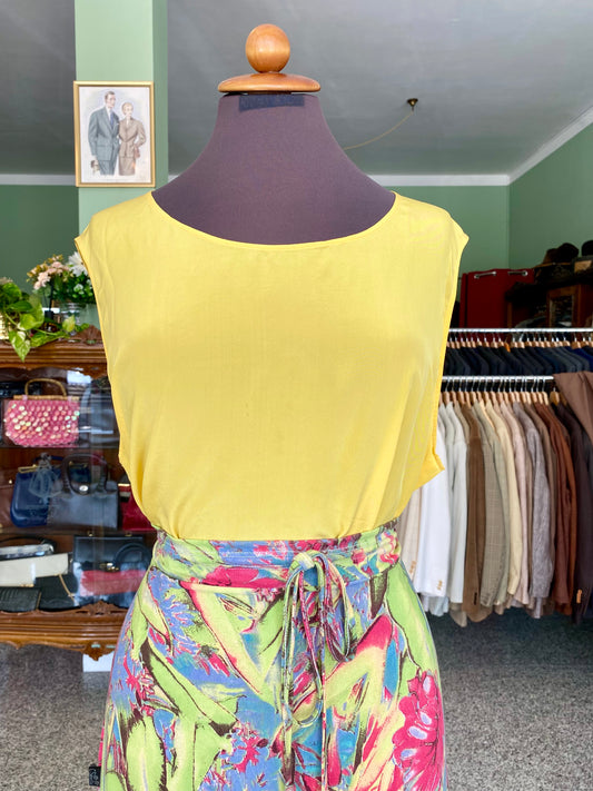 Blusa gialla in seta - Petto fino 124 cm - TG. 50/52/54