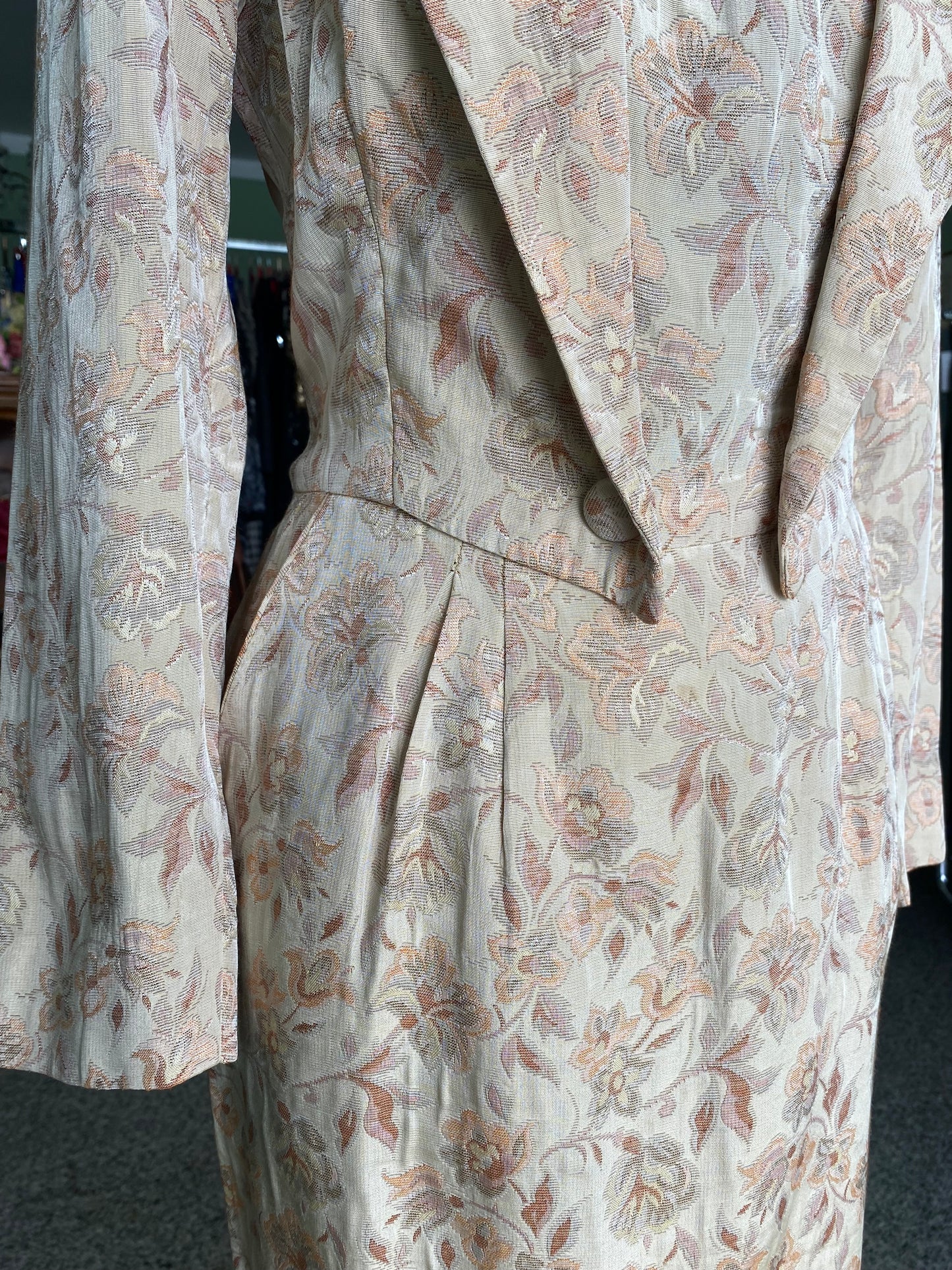 Abito sartoriale in broccato- TG. 42 circa