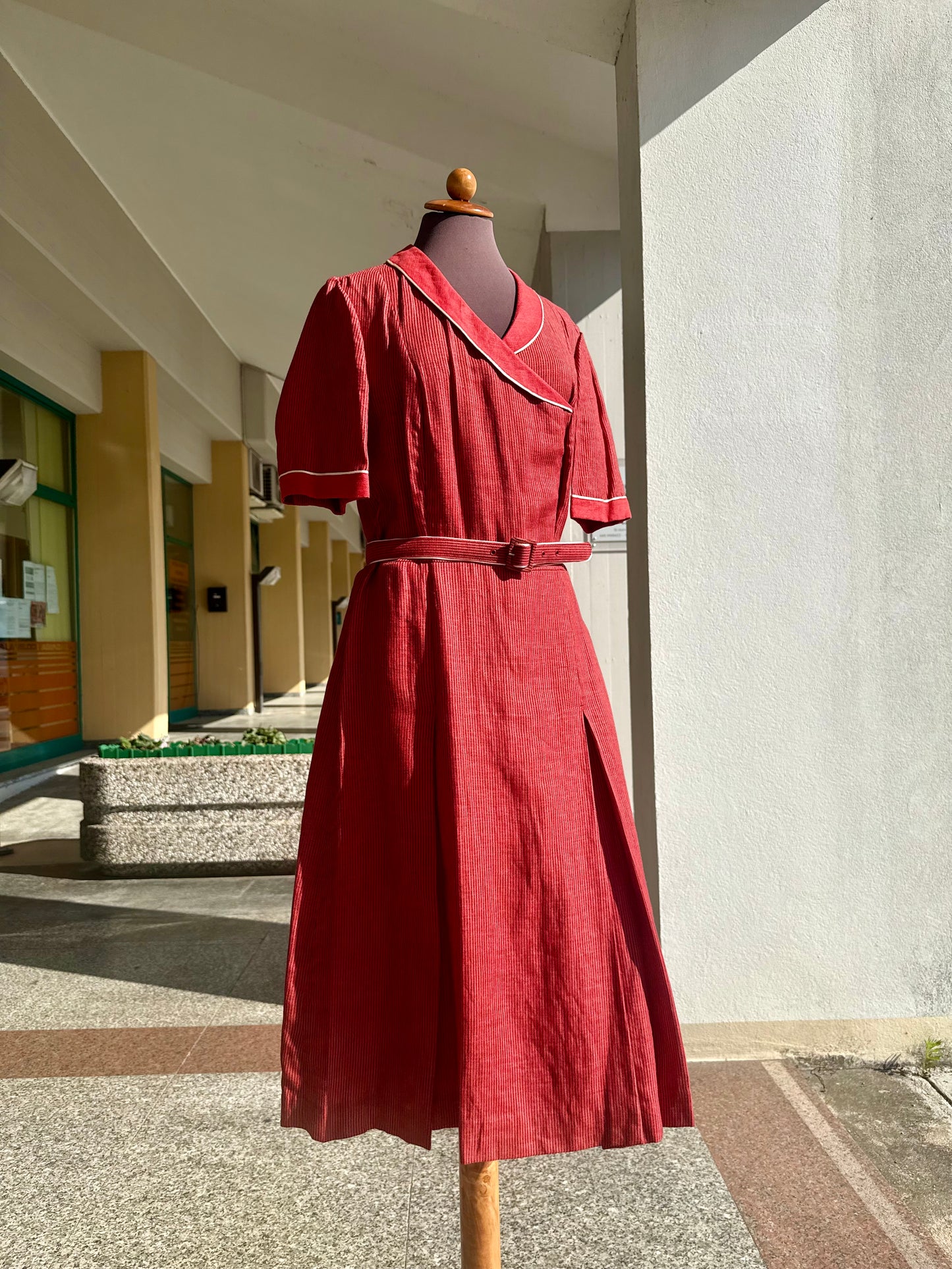Abito anni ‘70 rosso in lino - TG. 46