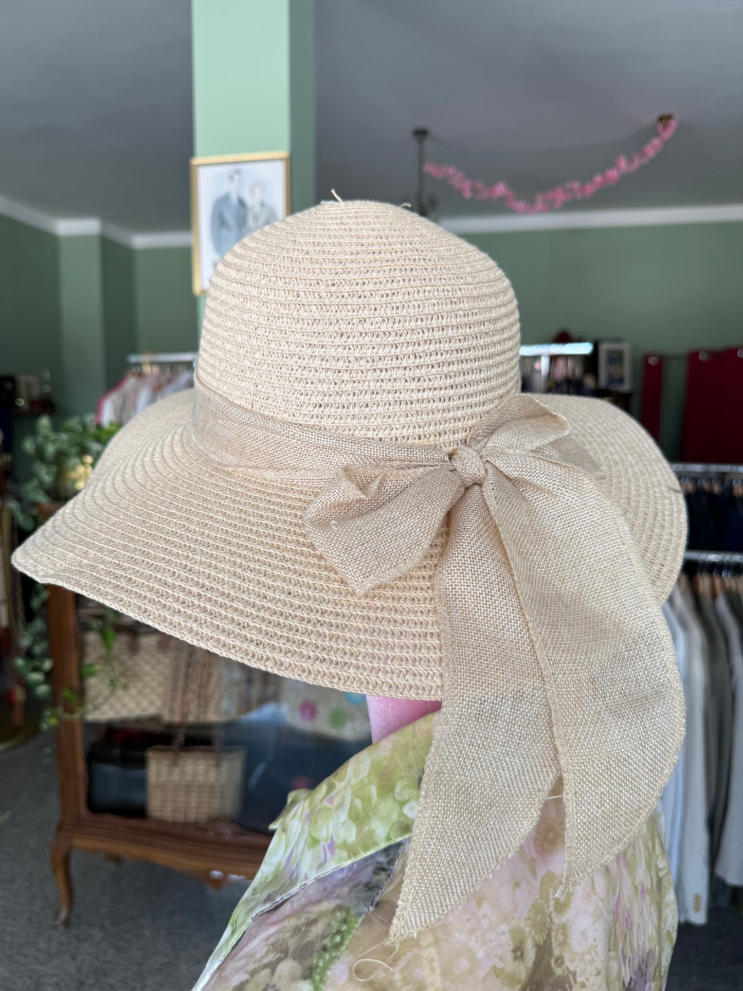 Cappello a tesa larga