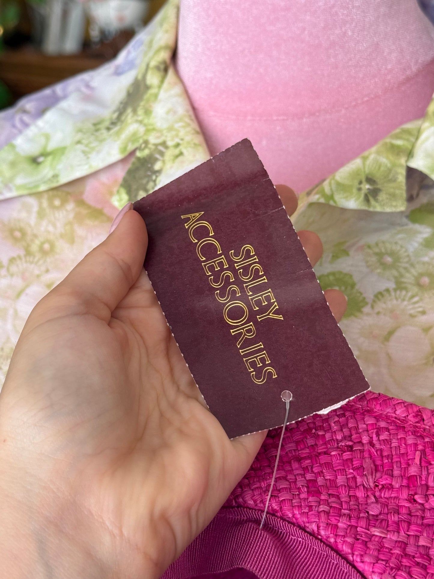 Cappello in paglia fucsia