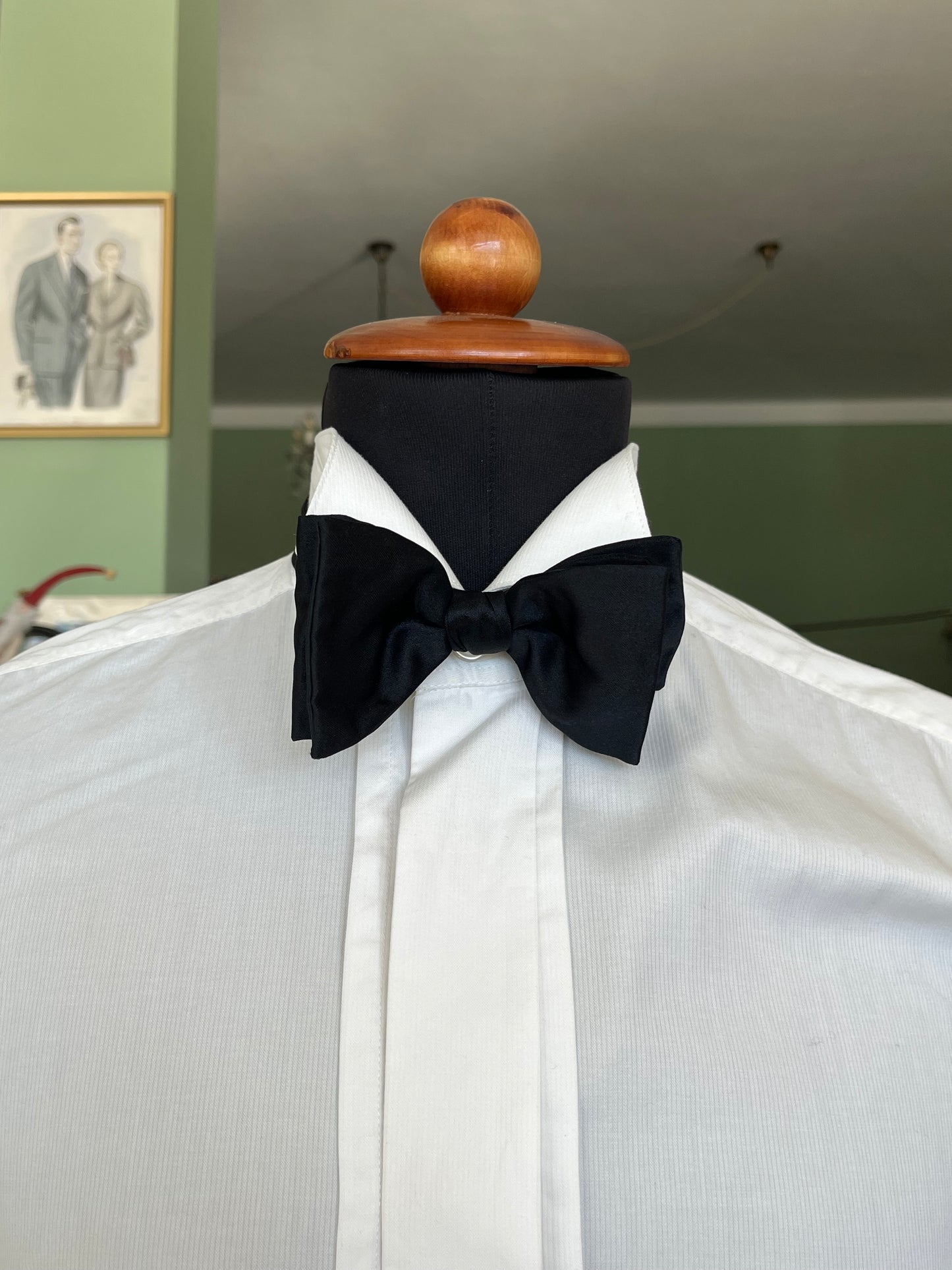 Smoking Valentino anni ‘80 con accessori tg. 48