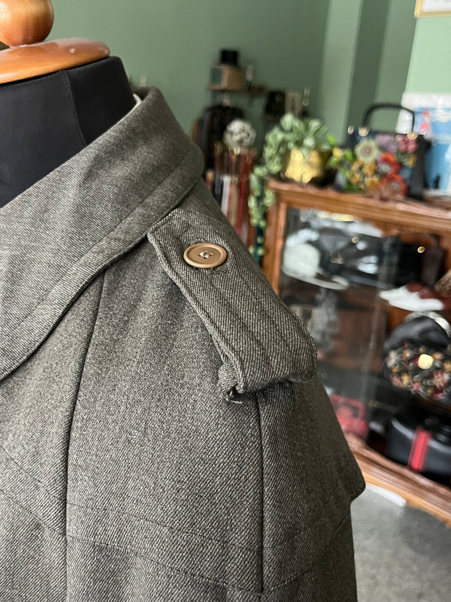 Trench anni ‘30-‘40 tg. 44-46 corta