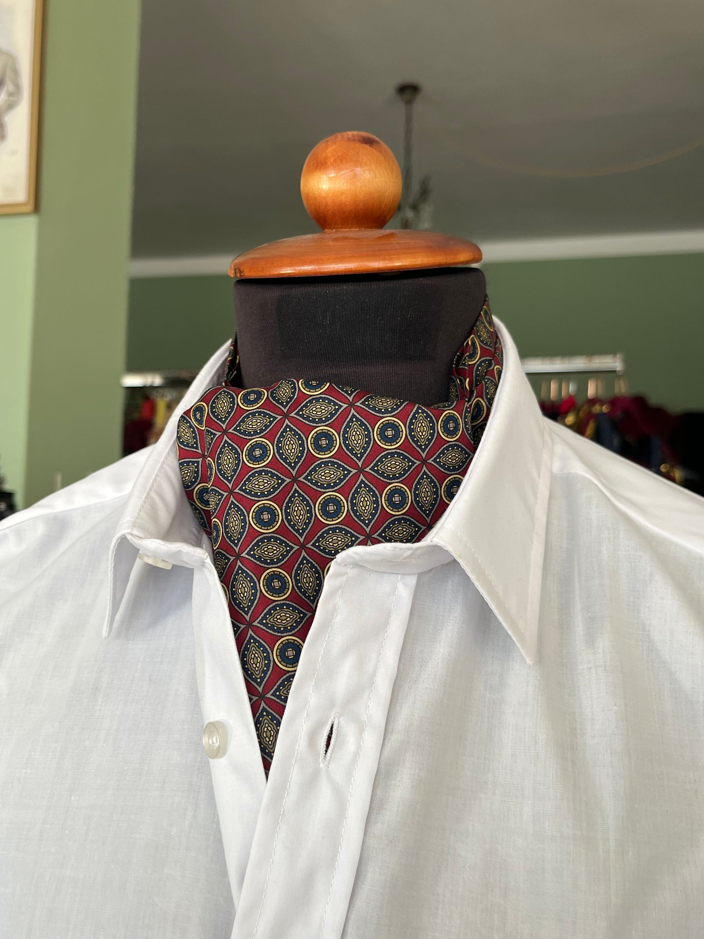 Ascot seta fantasia medaglioni/mandorle