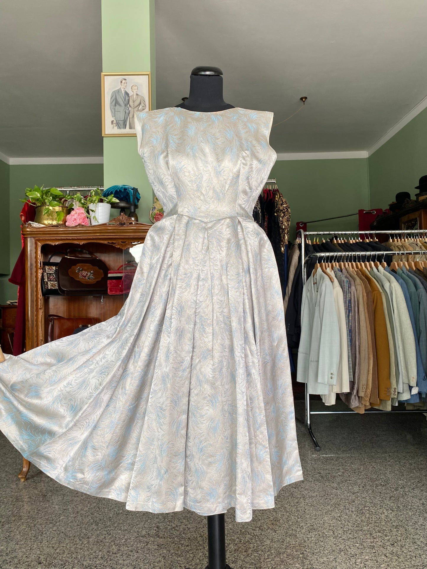 Abito originale anni ’50 in broccato lamé a motivo piumato - TG. 38