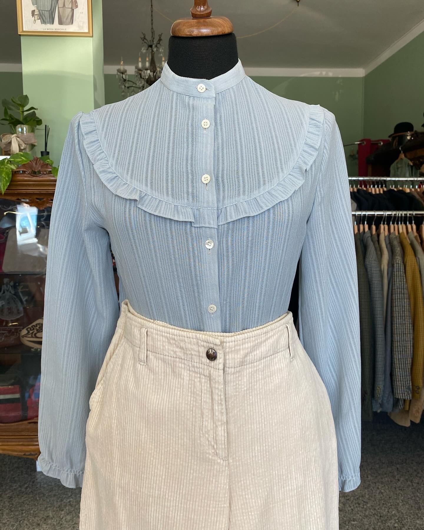 Camicia azzurra romantica - TG. 40/42