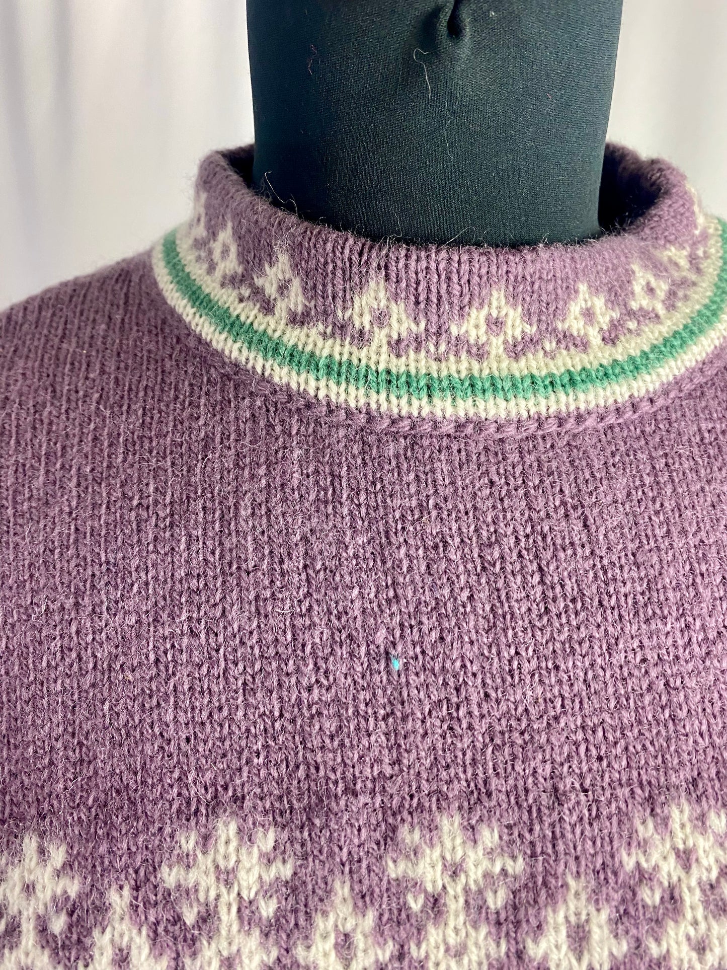 Maglione in lana lilla