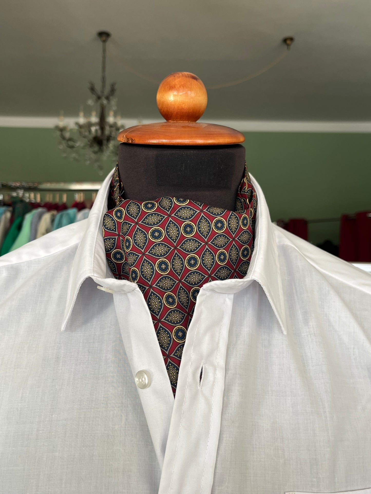 Ascot seta fantasia medaglioni/mandorle