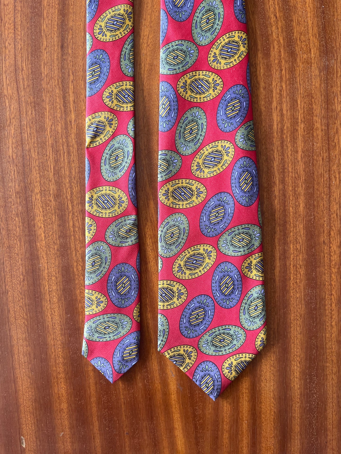 Cravatta anni ‘90 medaglioni
