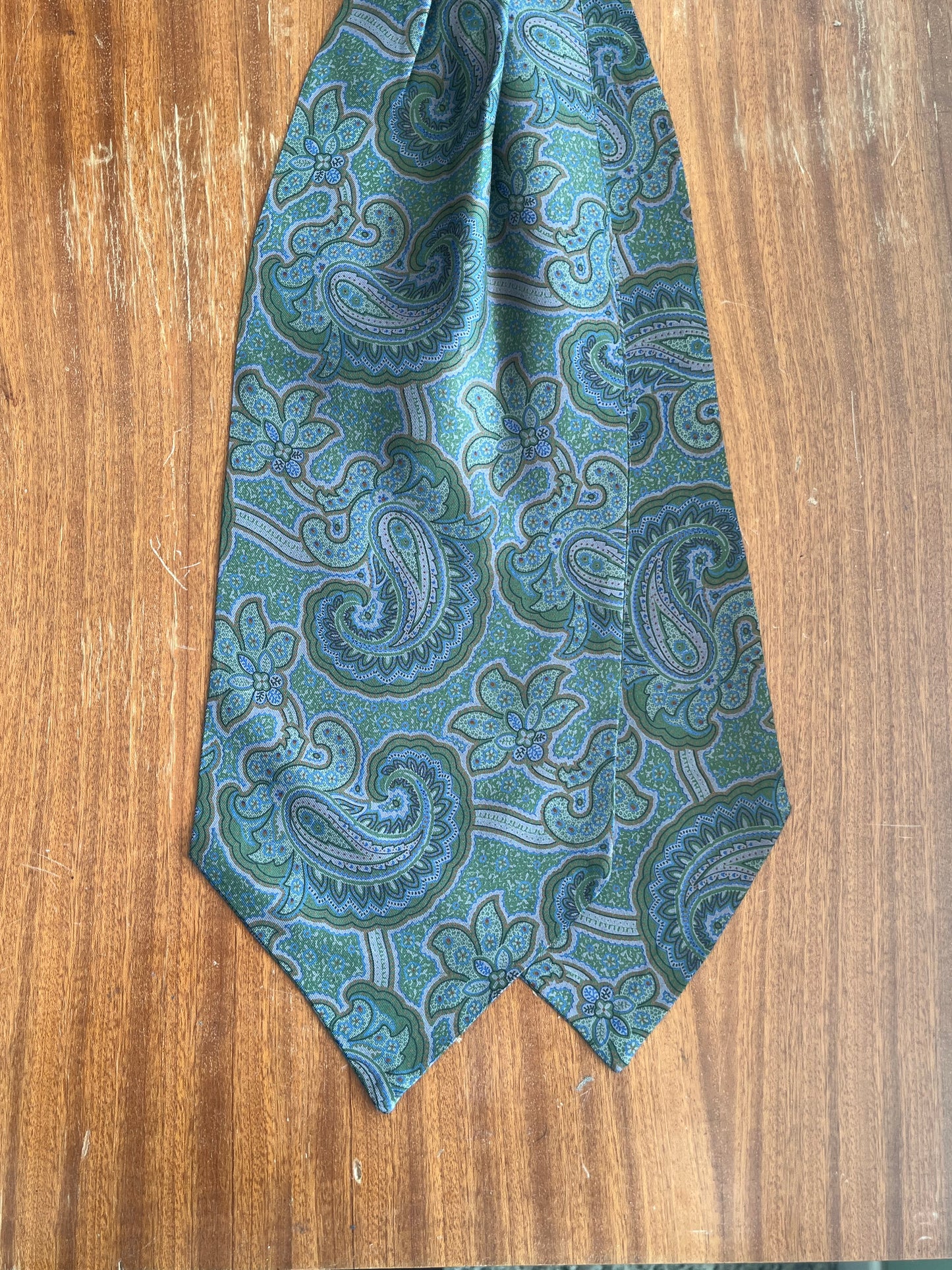 Ascot seta paisley