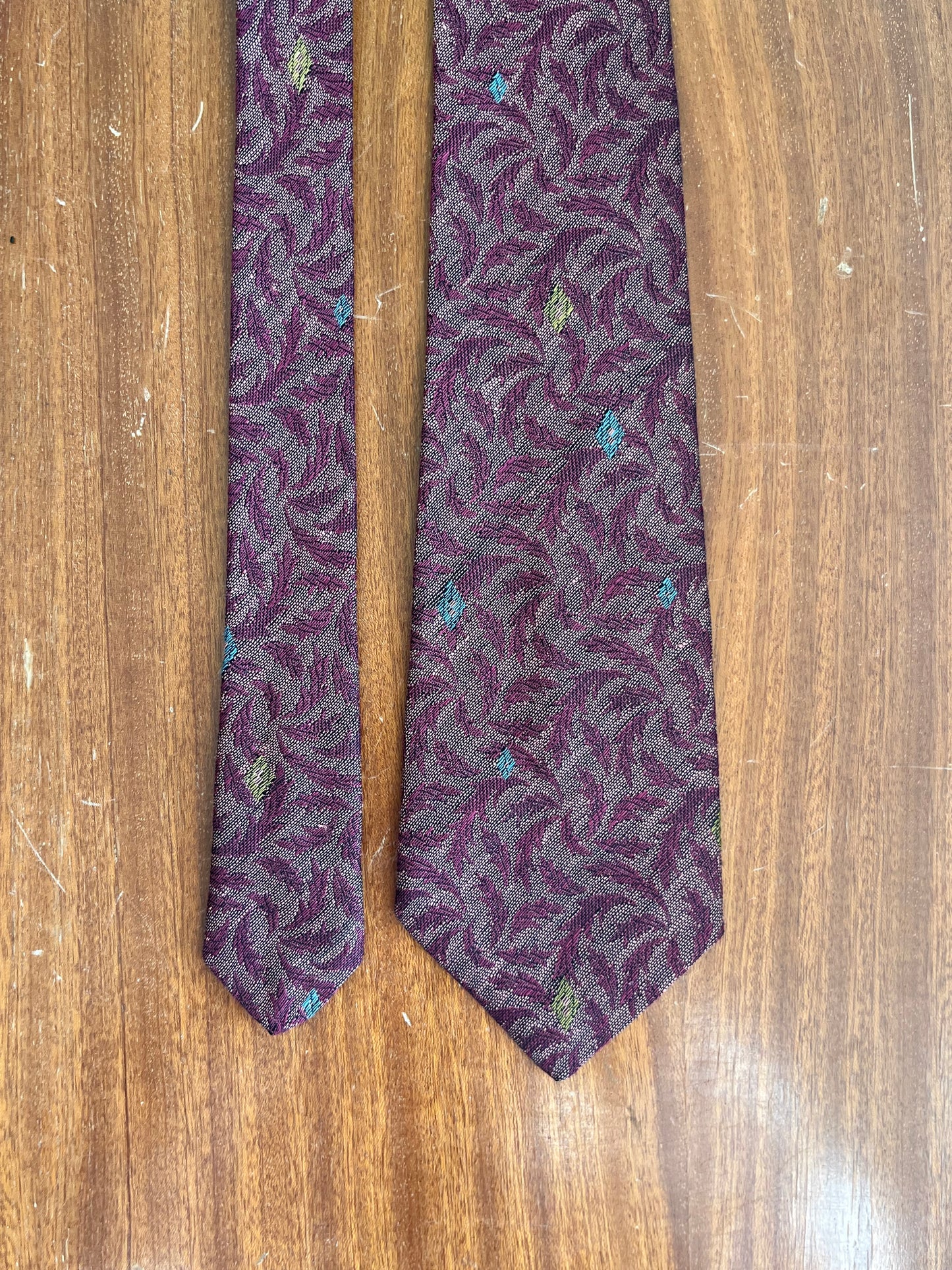 Cravatta anni ‘60 floreale