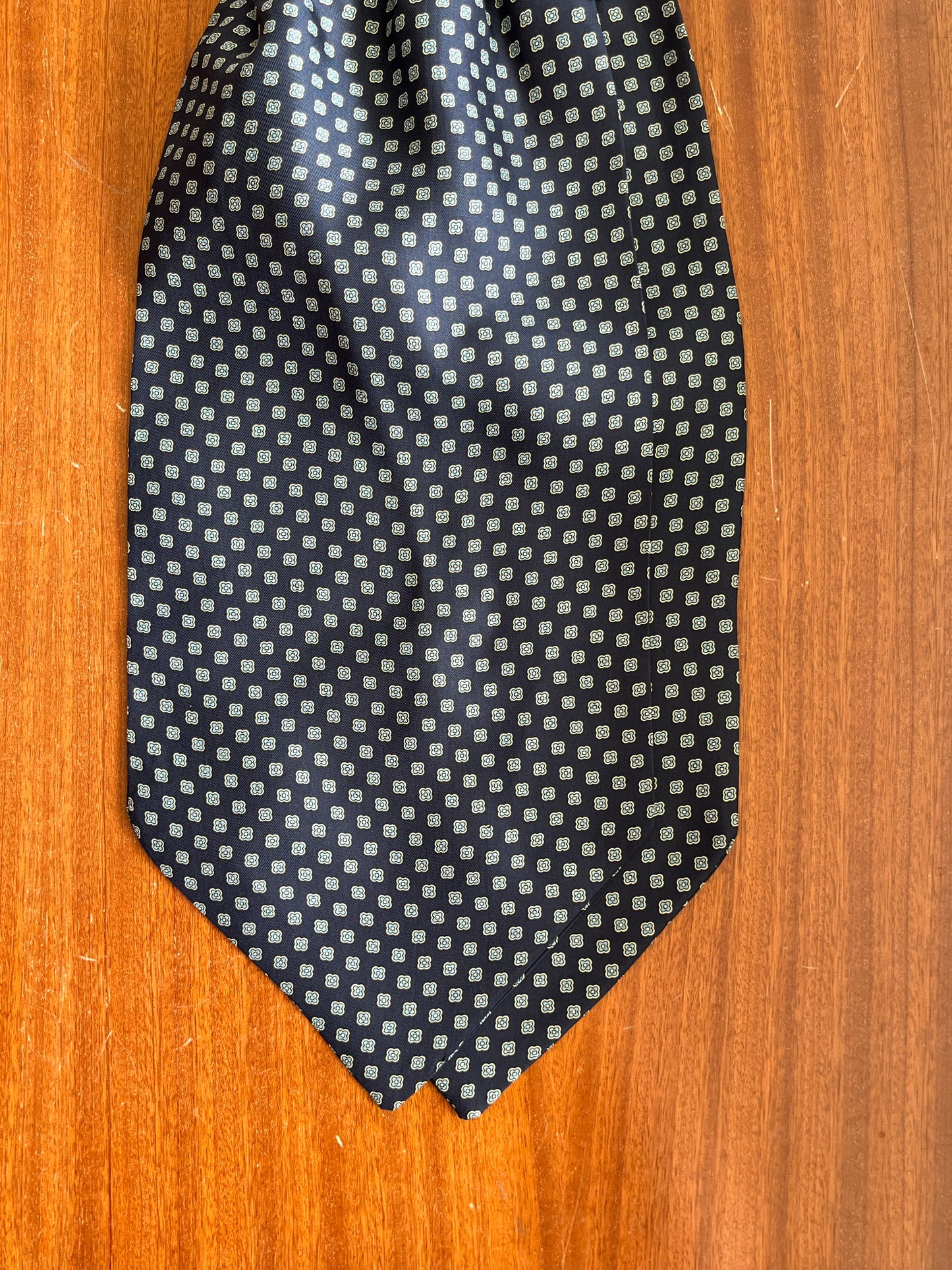 Ascot seta micro-fantasia