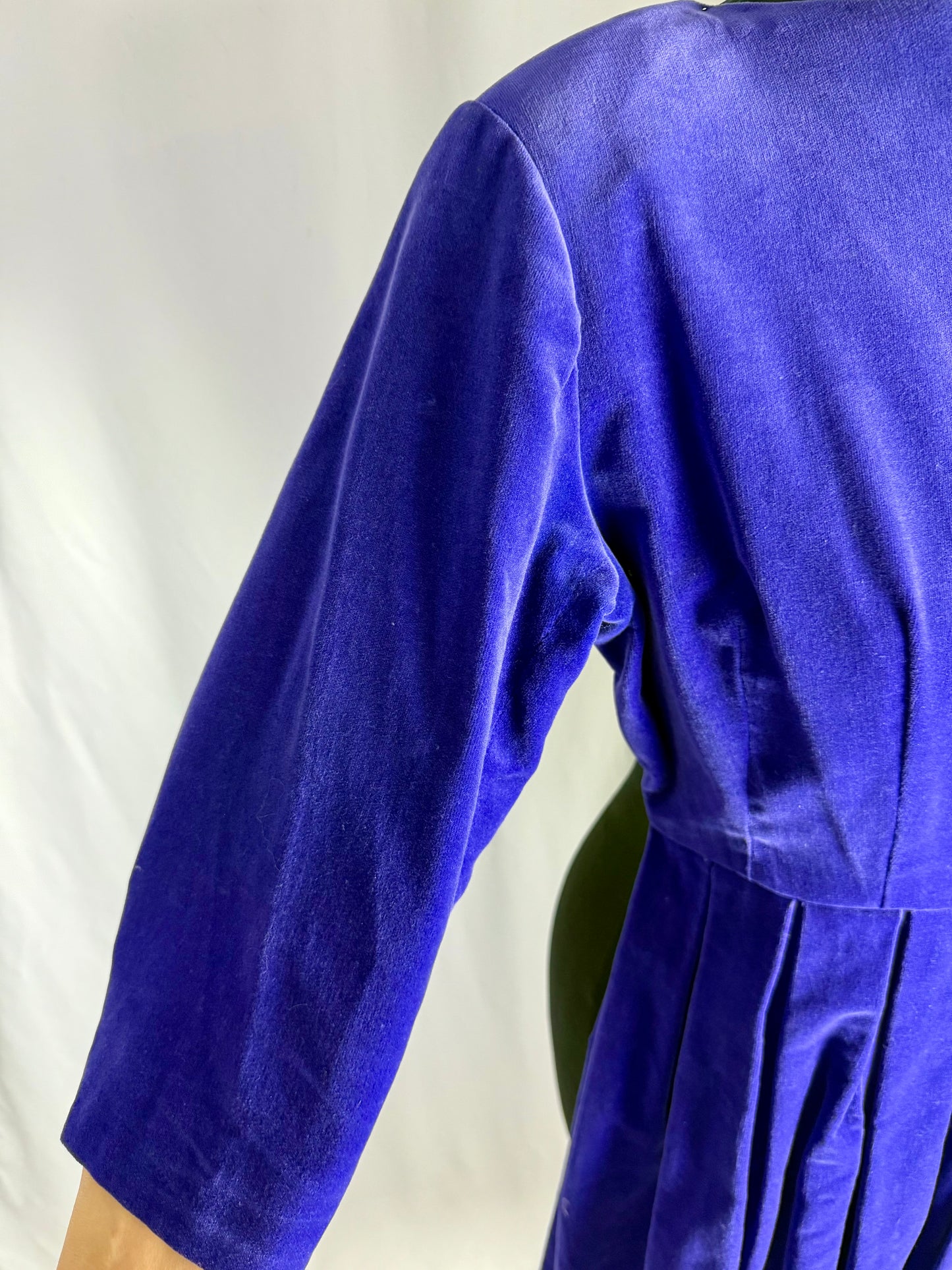 Abito anni ‘50 in velluto blu cobalto - TG. 38/40