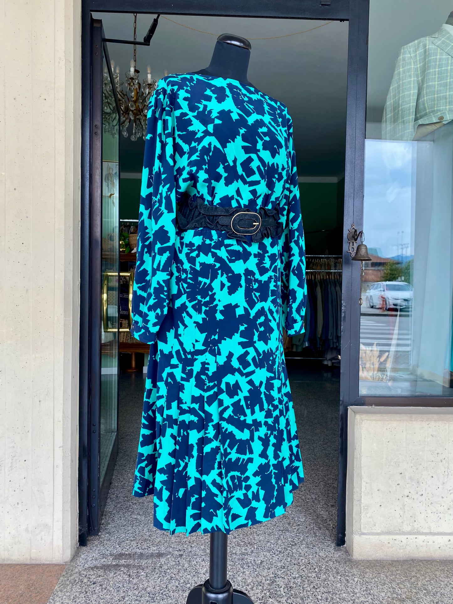 Abito longuette anni ’80 in pura seta – stampa astratta blu e verde - TG. 48/50 circa