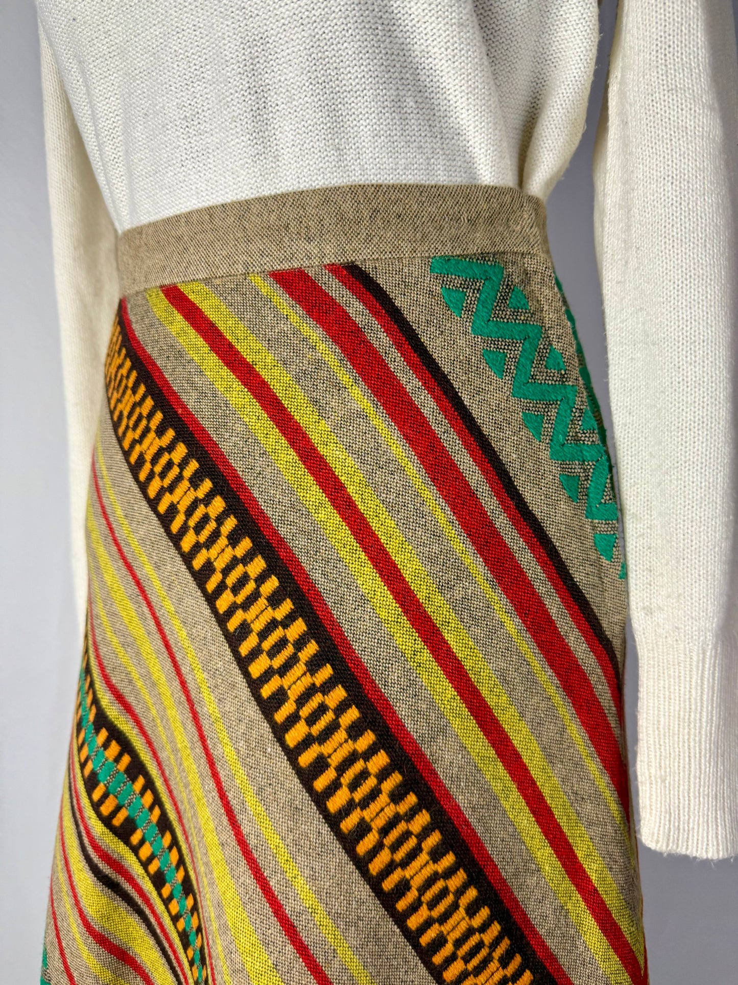 Gonna anni ’70 in lana etnica multicolore - TG. 40
