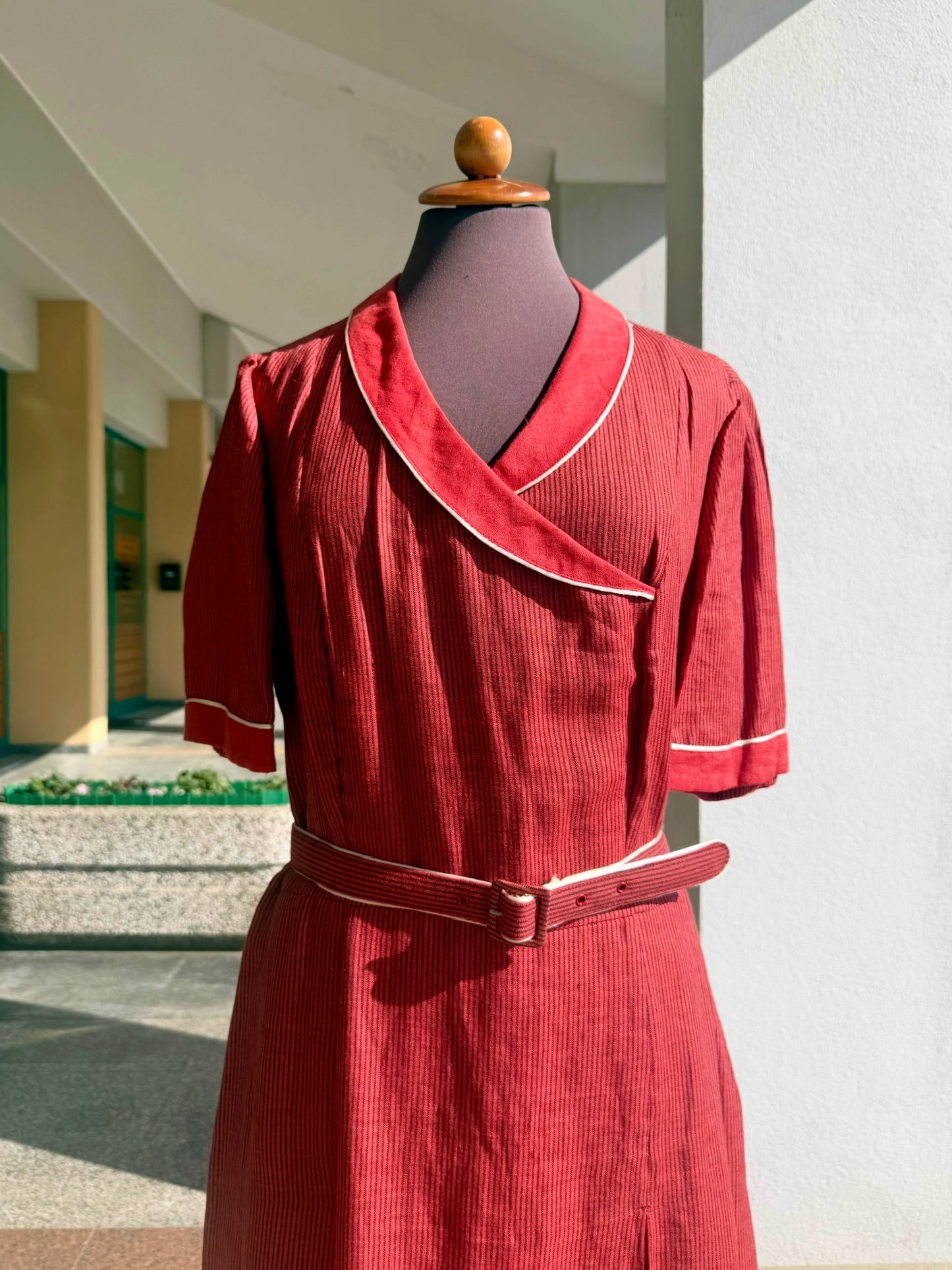 Abito anni ‘70 rosso in lino - TG. 46
