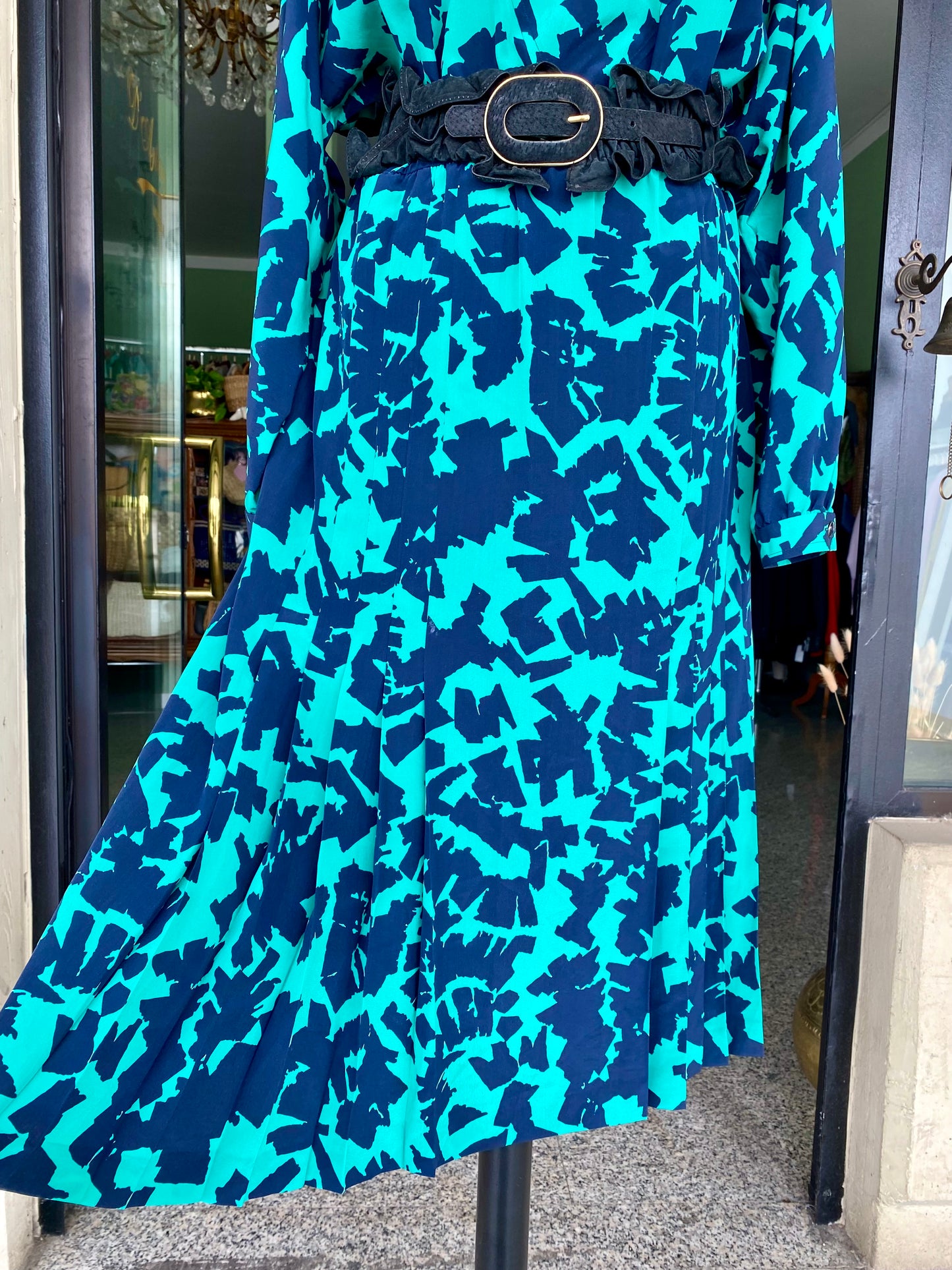 Abito longuette anni ’80 in pura seta – stampa astratta blu e verde - TG. 48/50 circa