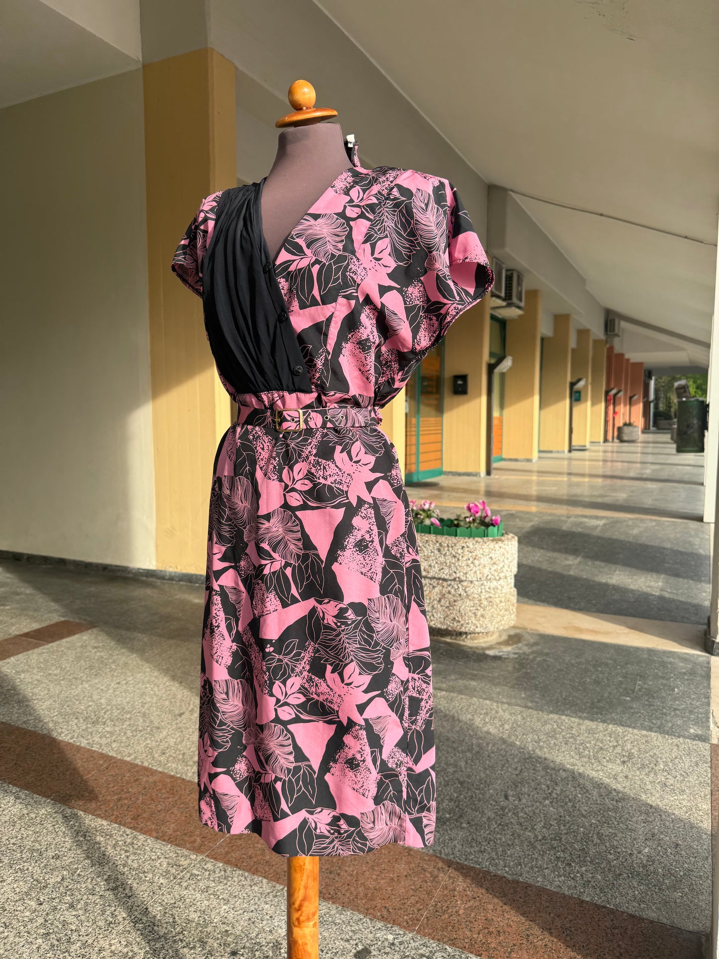 Abito anni ‘80 rosa e nero - TG. 42/44
