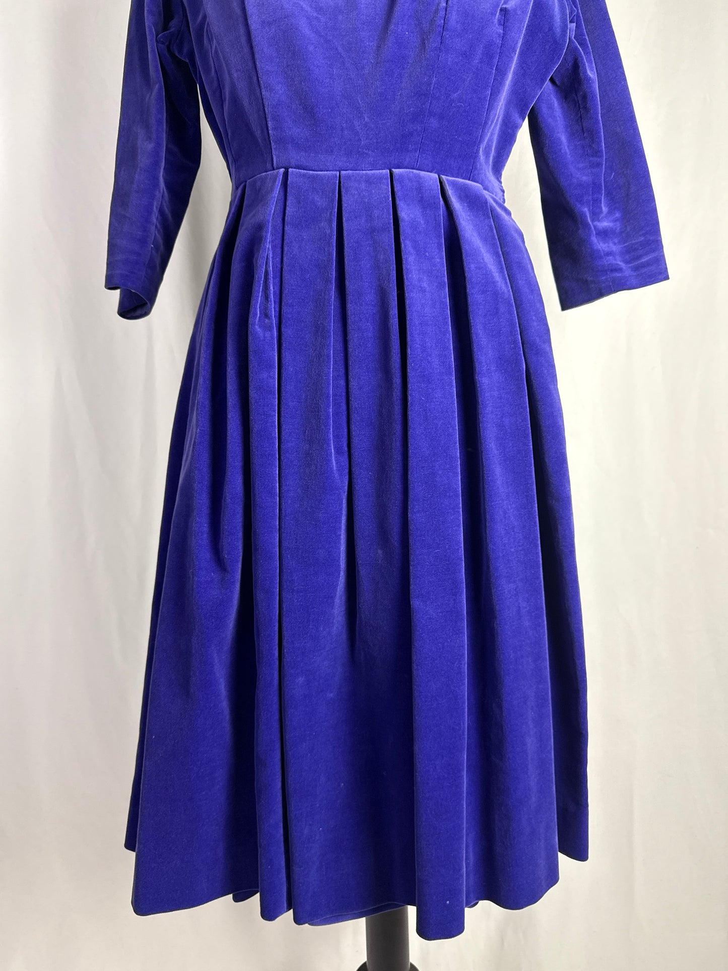 Abito anni ‘50 in velluto blu cobalto - TG. 38/40