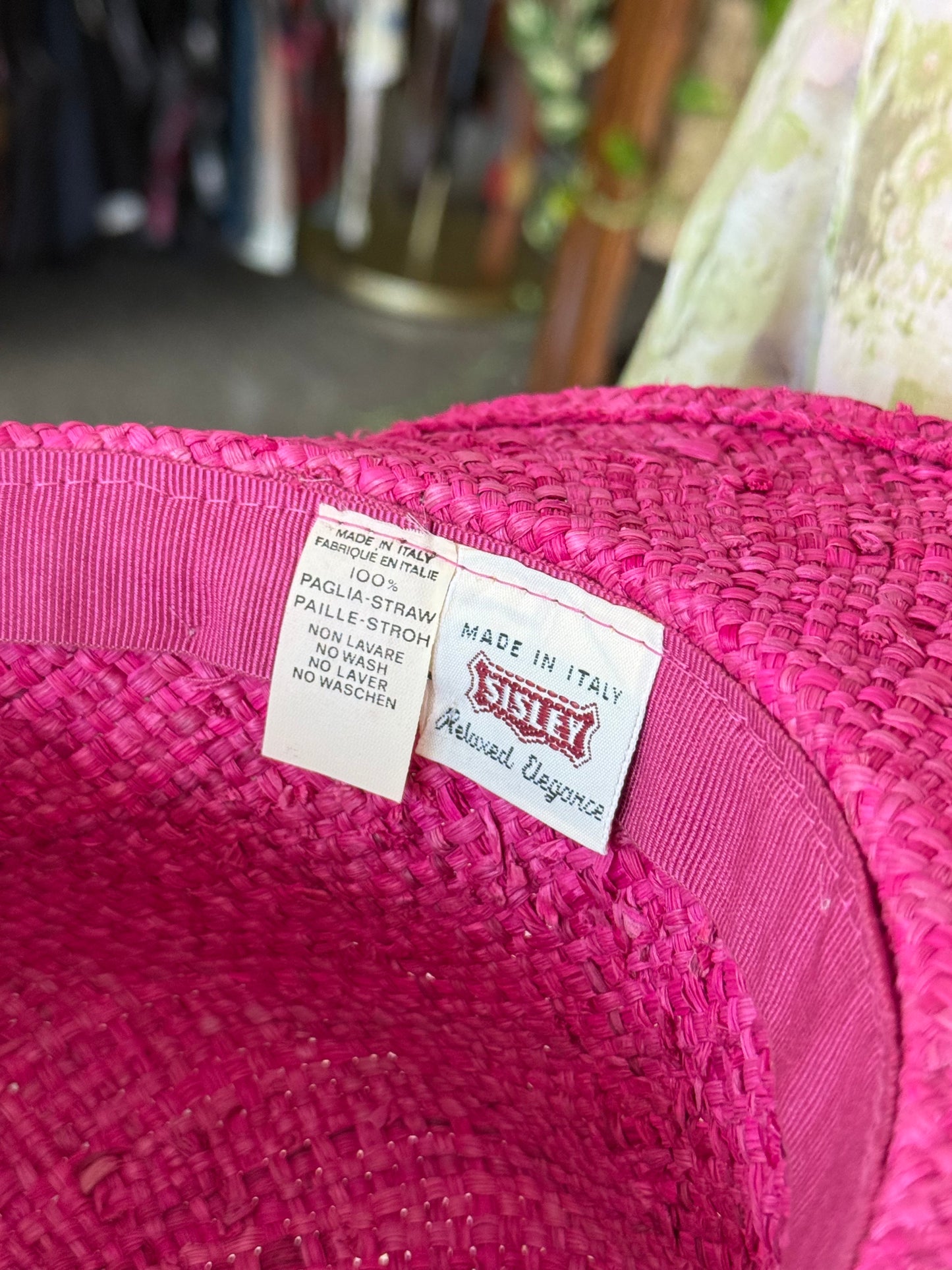 Cappello in paglia fucsia