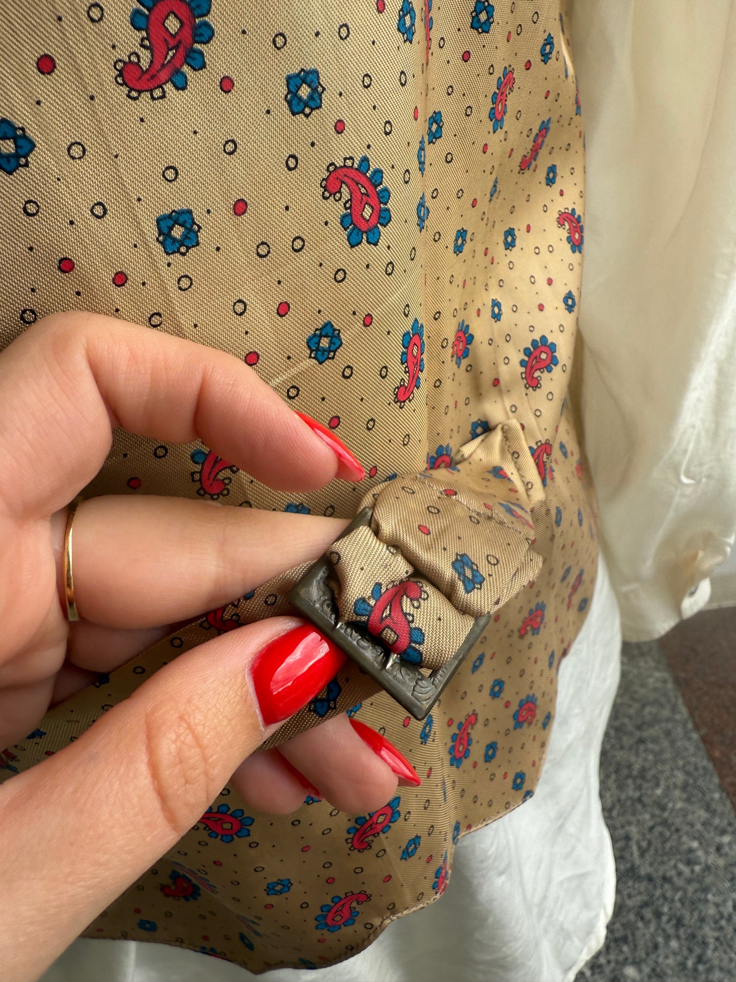Gilet color sabbia con paisley - TG. 44