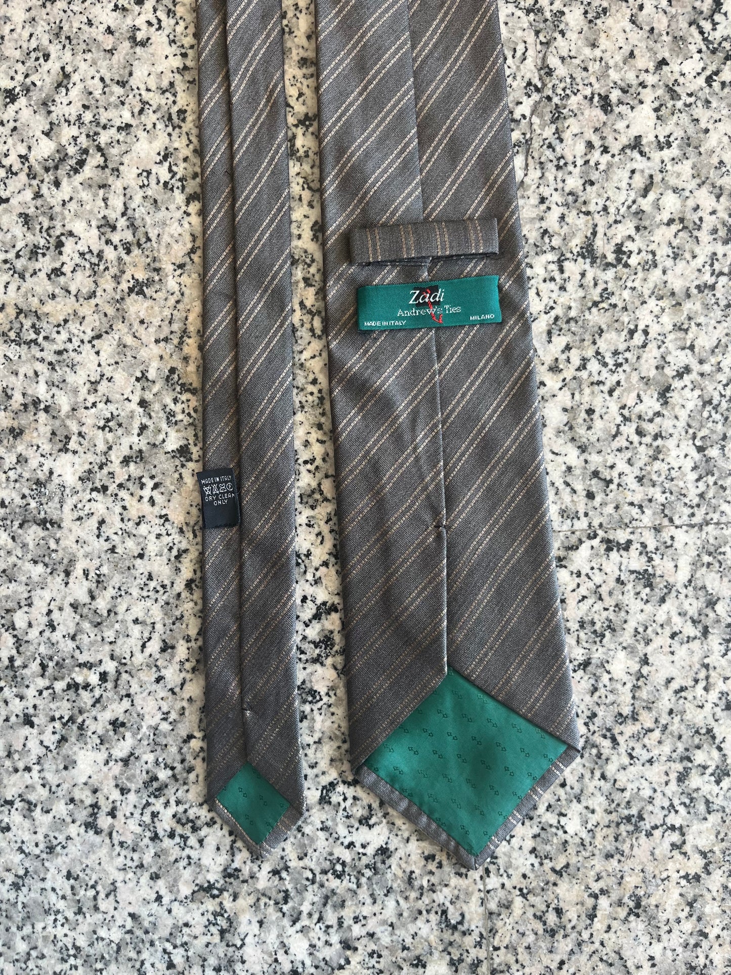 Cravatta anni ‘90 tortora