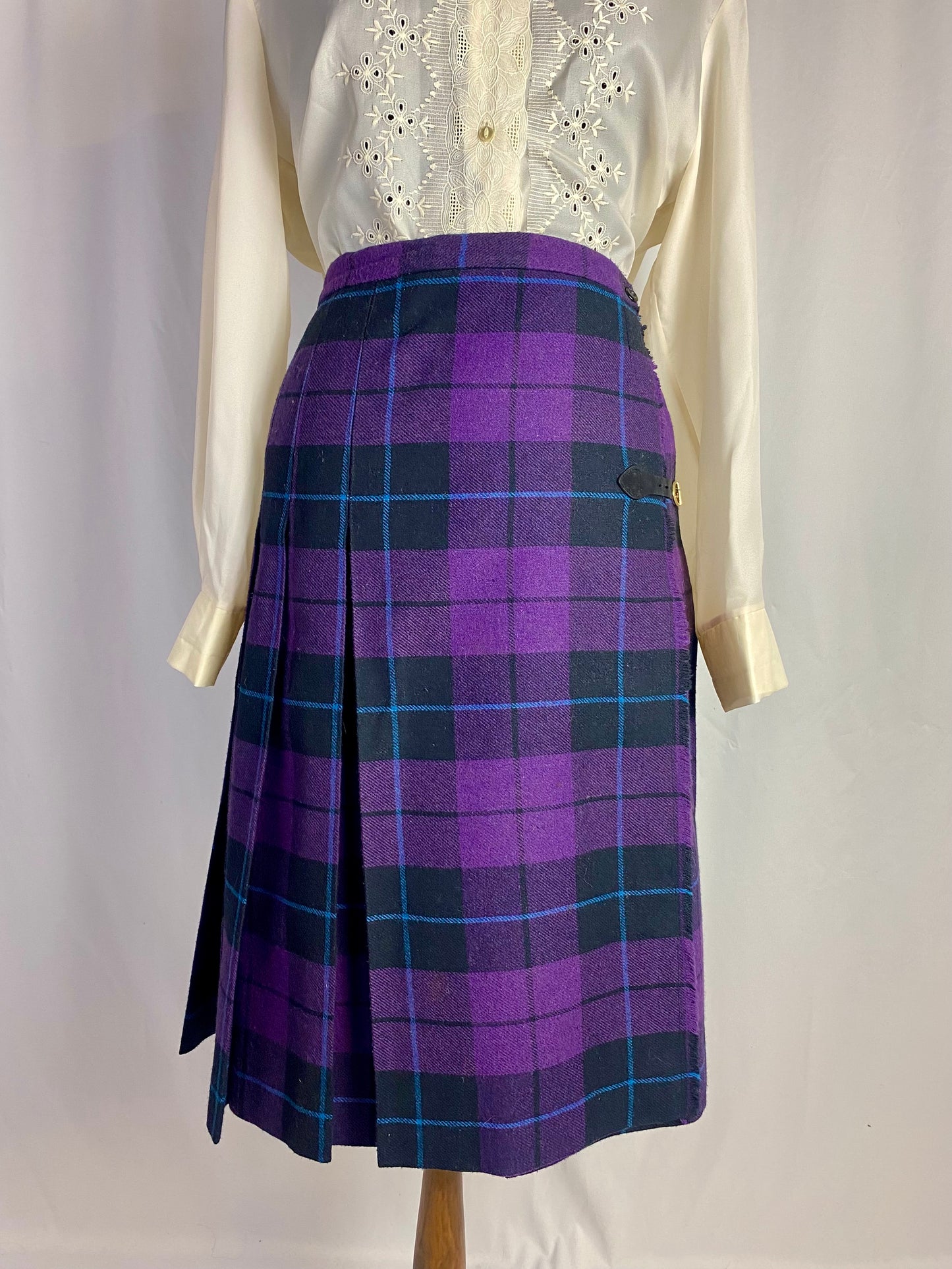 Gonna tartan viola - TG. 40
