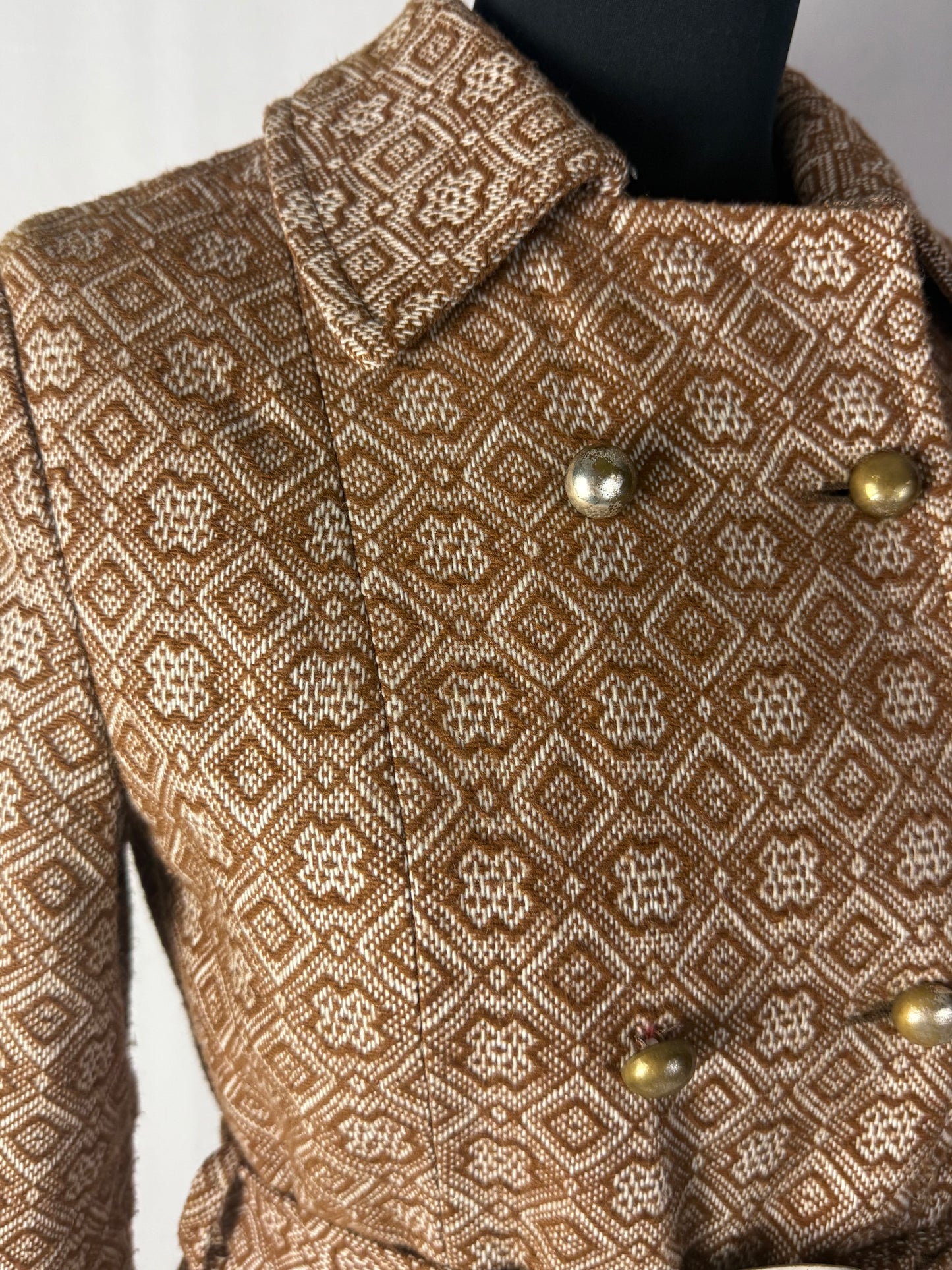 Cappotto anni ’60 in jacquard con cintura e bottoni dorati - TG. 40