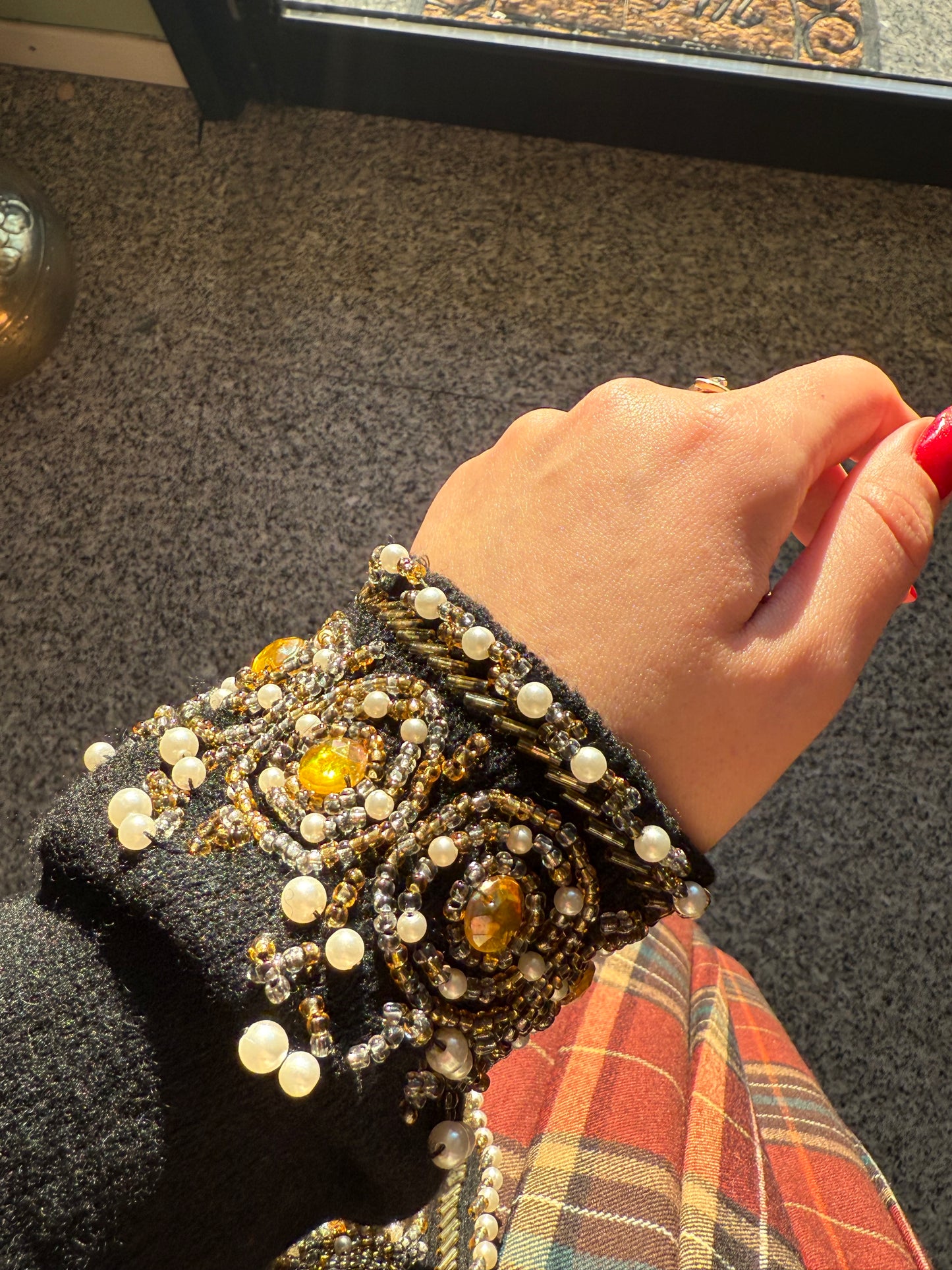 Cardigan in angora con prezioso ricamo - TG. 44