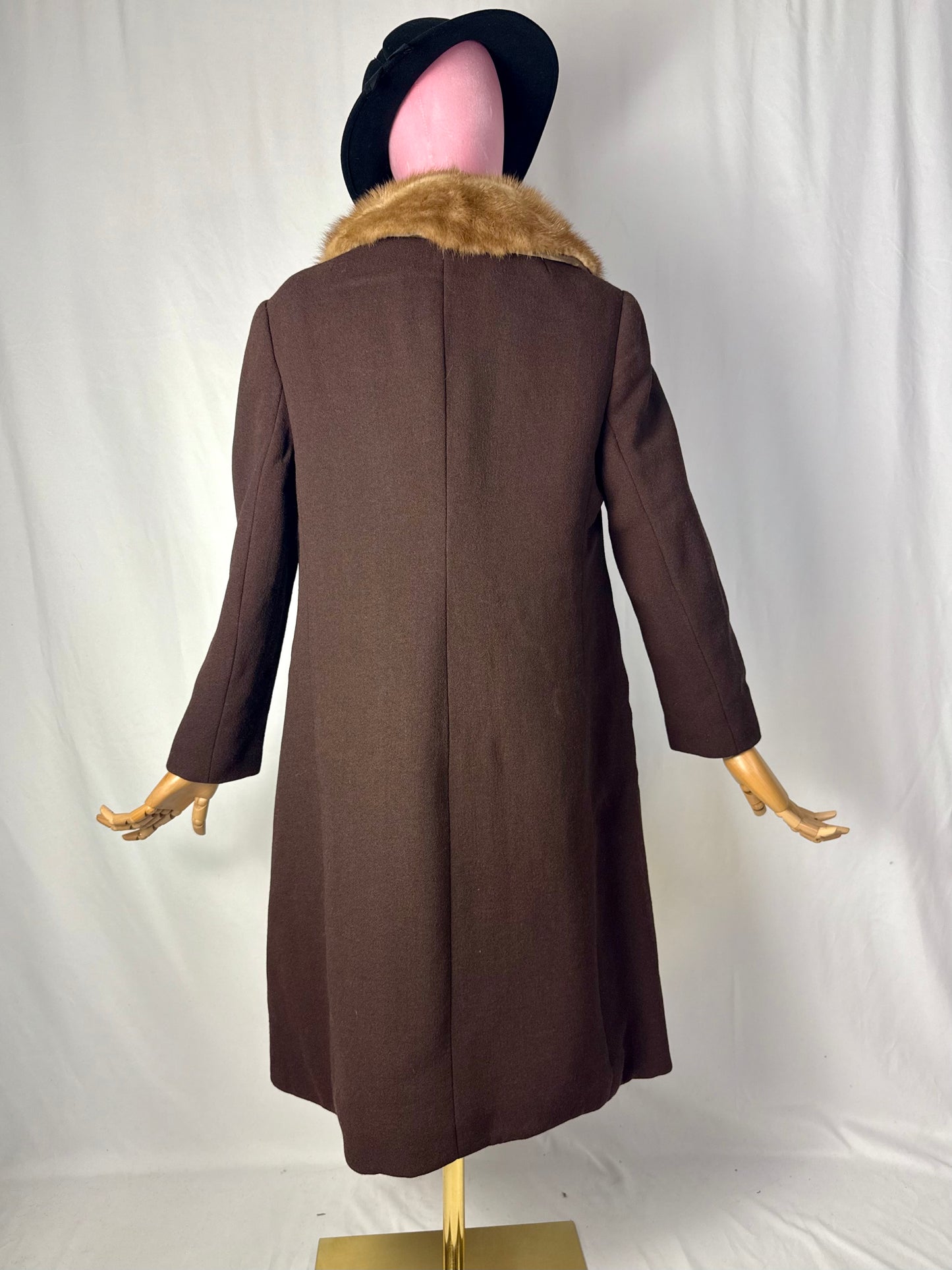 Cappotto anni ‘60 cioccolato con collo in visone - TG. 42/44