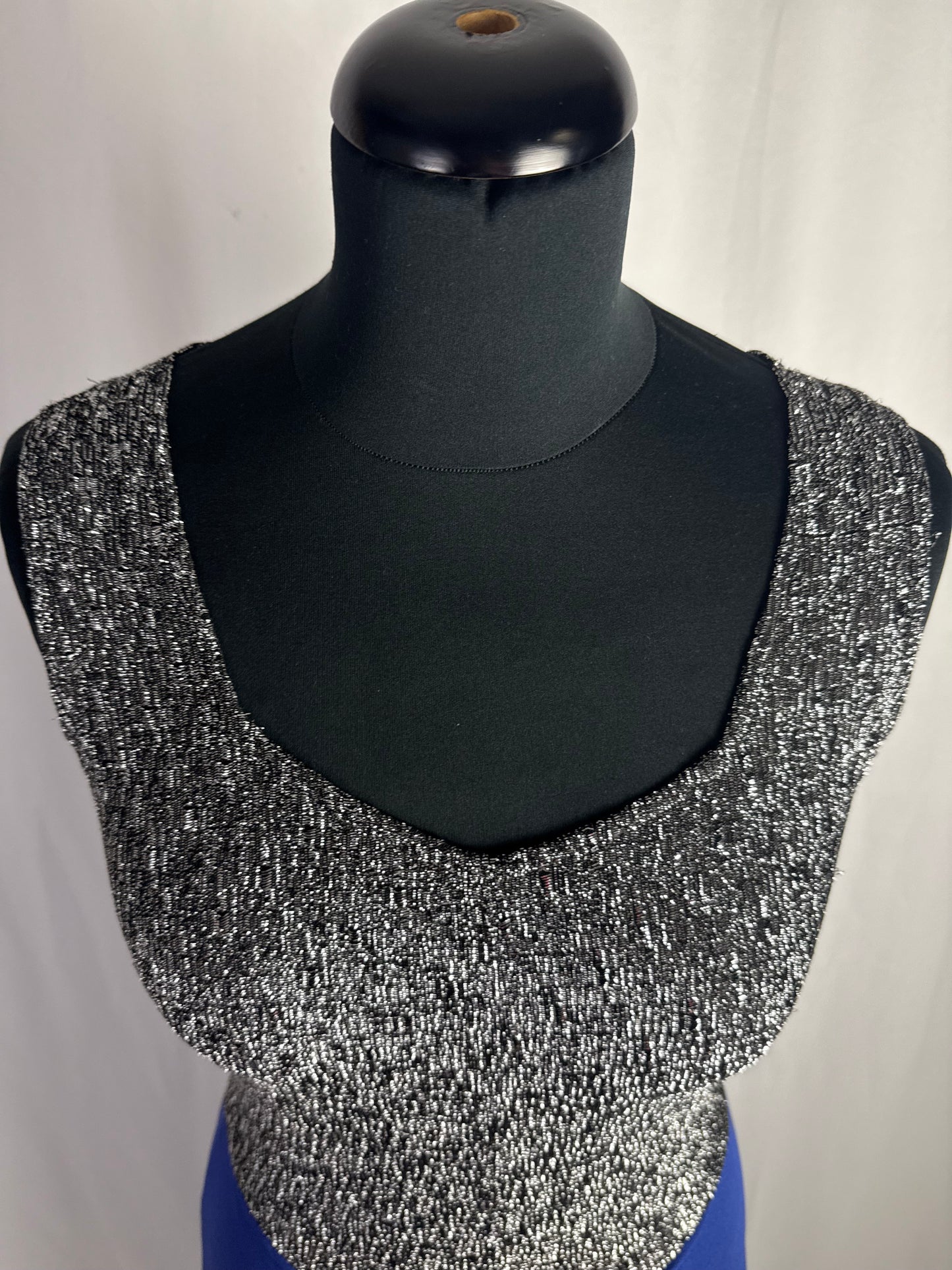 Abito anni ‘70 con corpino argento e gonna con ricami - TG. 38