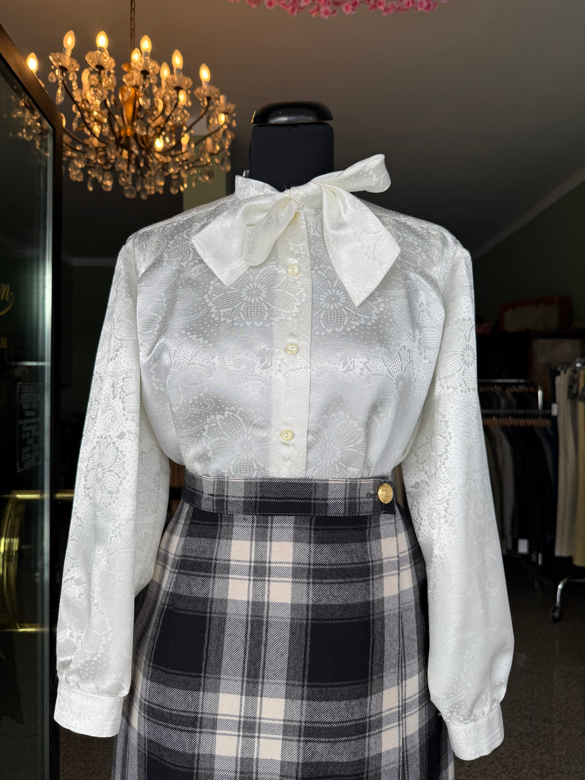 Camicia bianca con fiocco - TG. 42/44