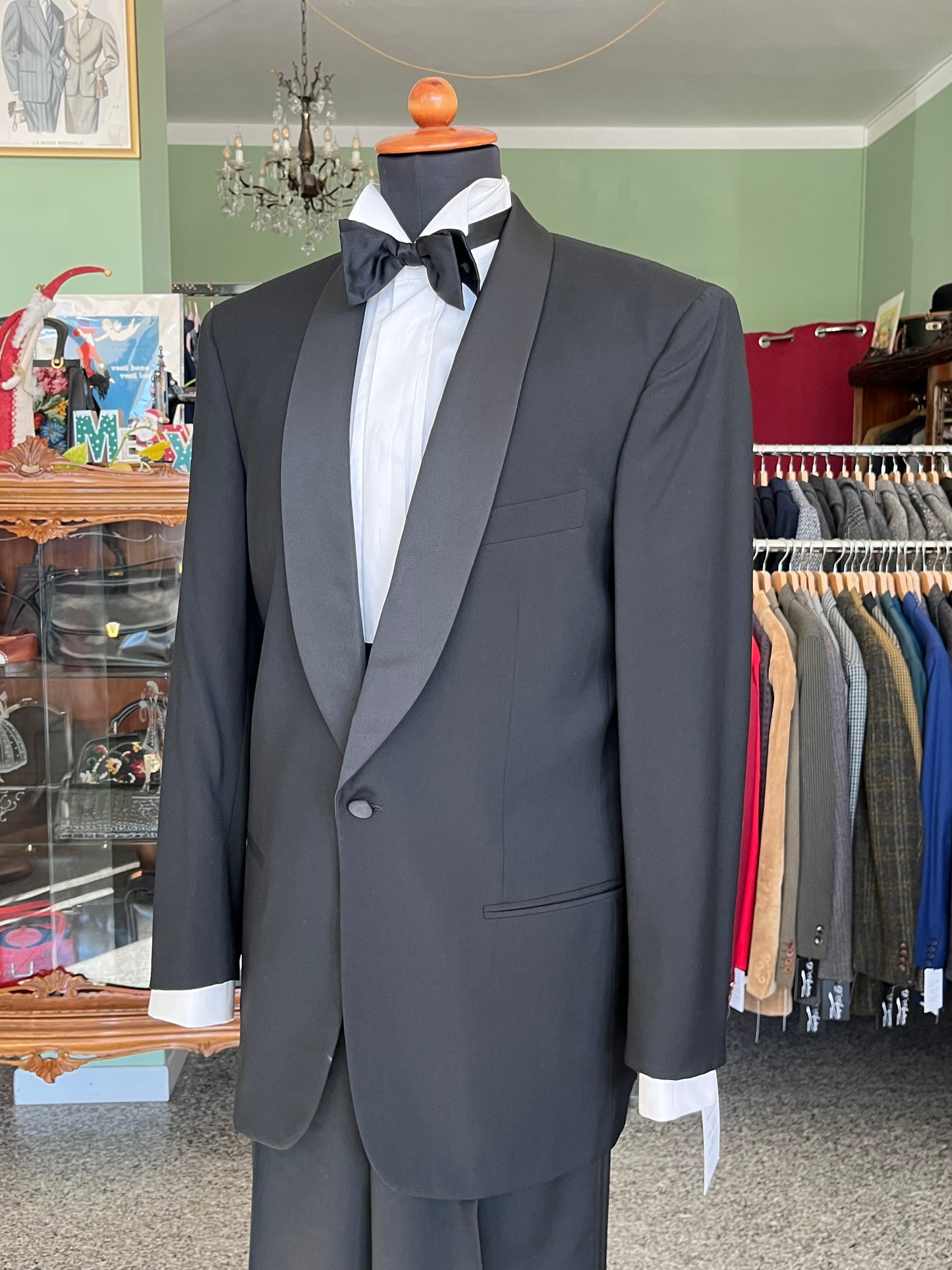 Smoking Valentino anni ‘80 con accessori tg. 48