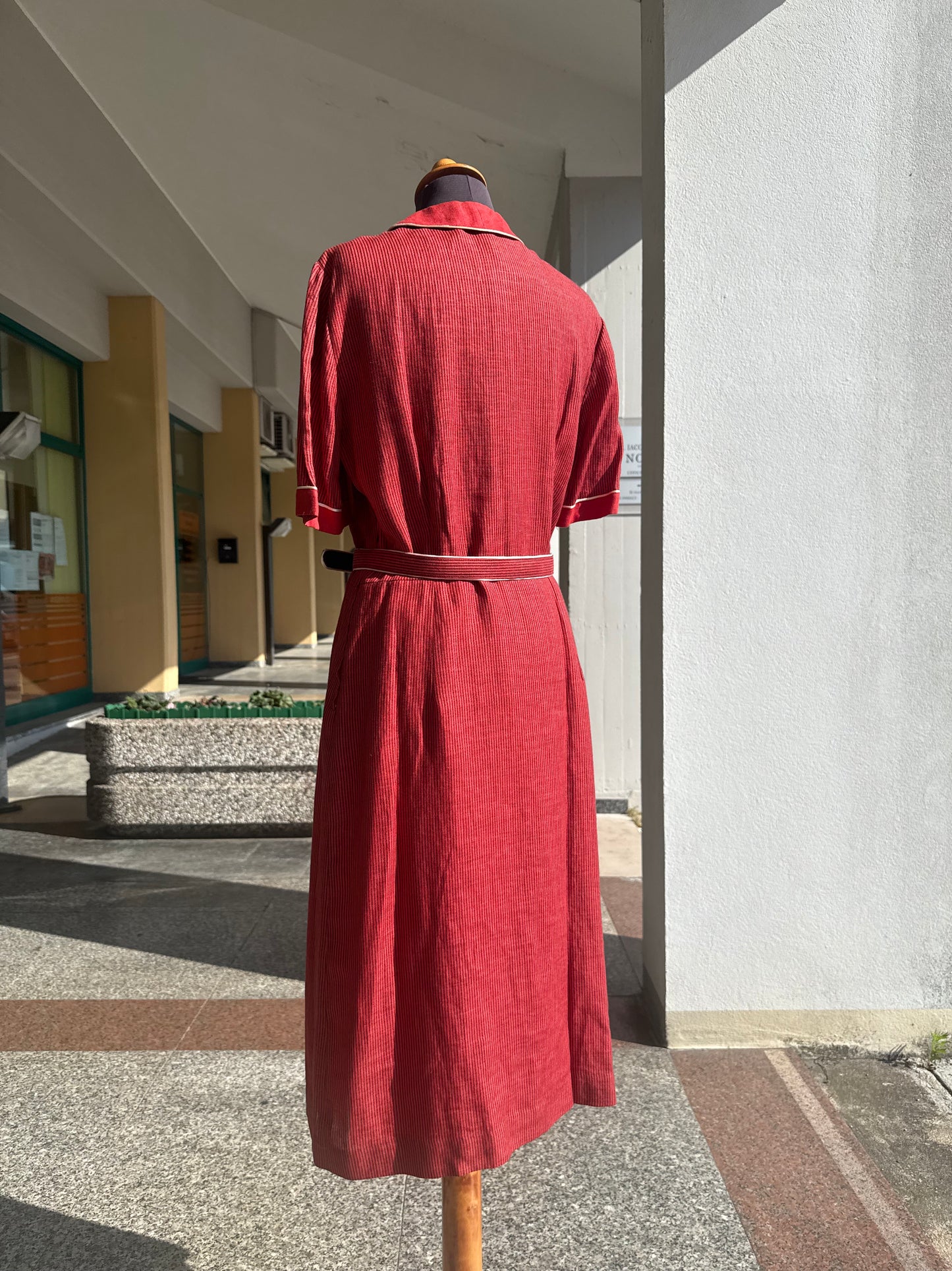 Abito anni ‘70 rosso in lino - TG. 46
