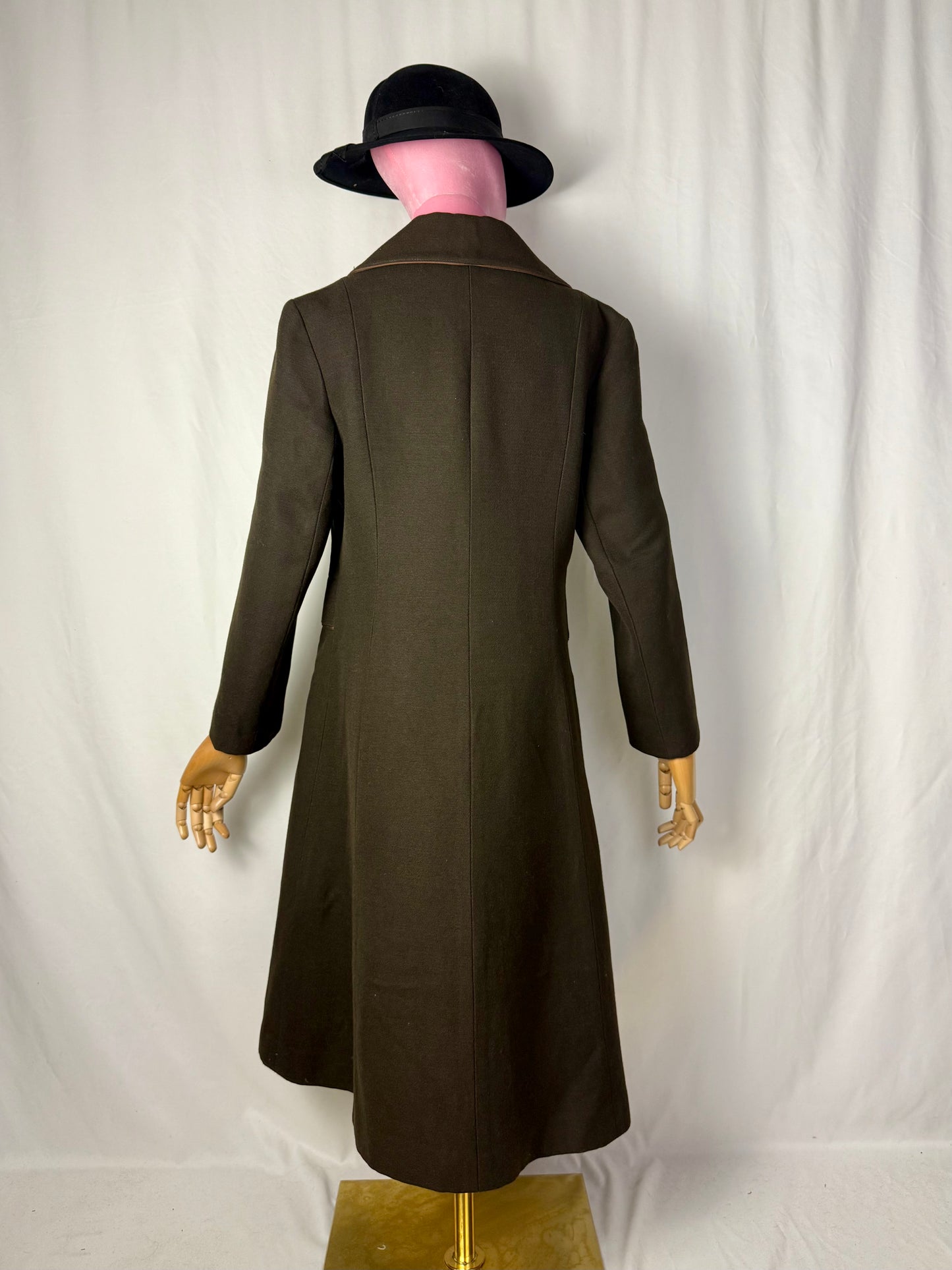 Cappotto anni ‘70 color marrone con profili a contrasto - TG. 42