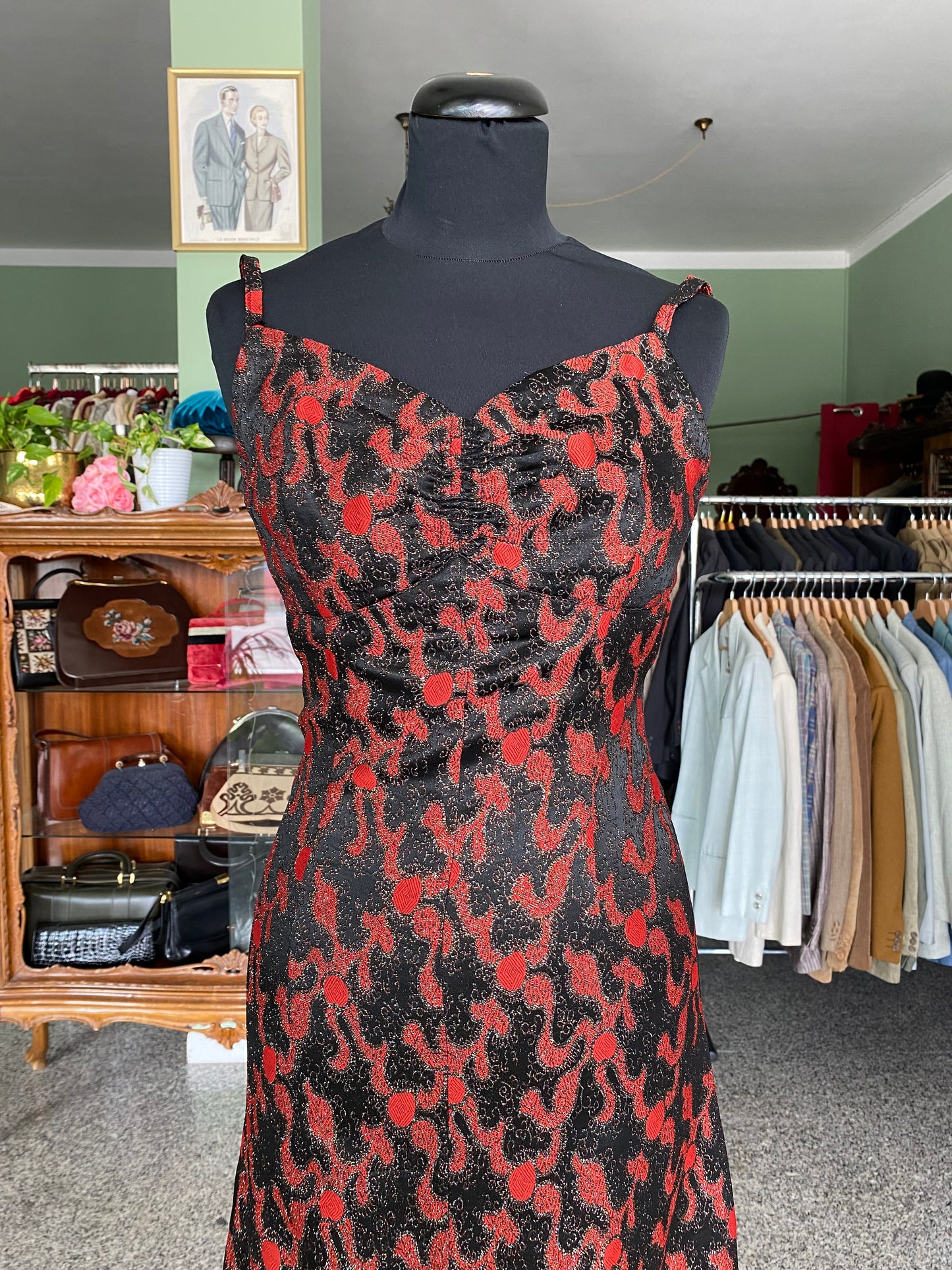 Maxi dress anni ‘70 in broccato rosso e nero - TG. 38