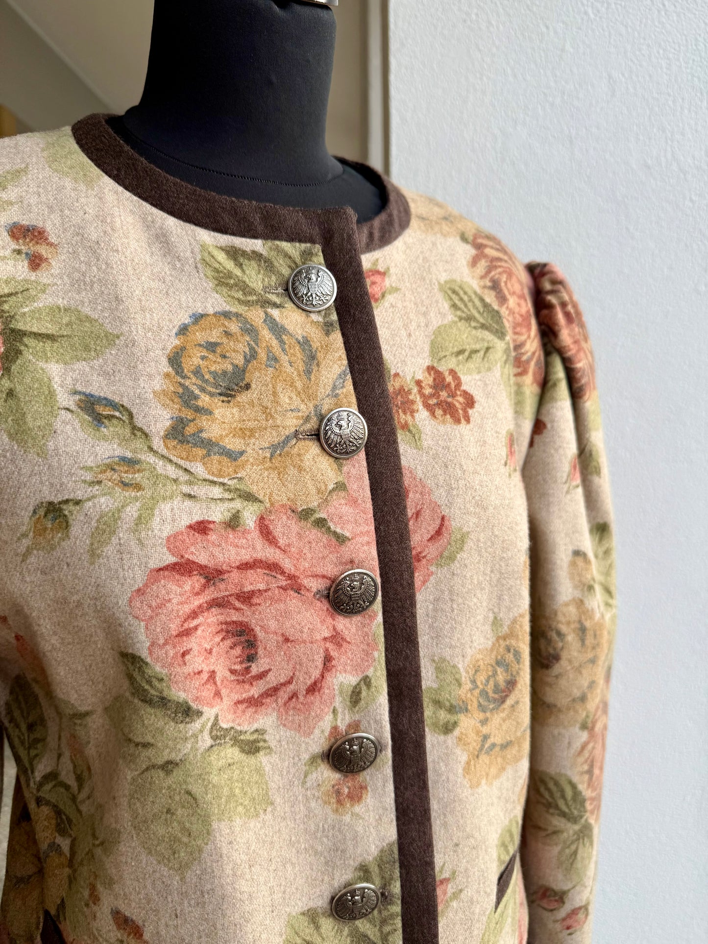 Tailleur tirolese con stampa floreale - TG. 46