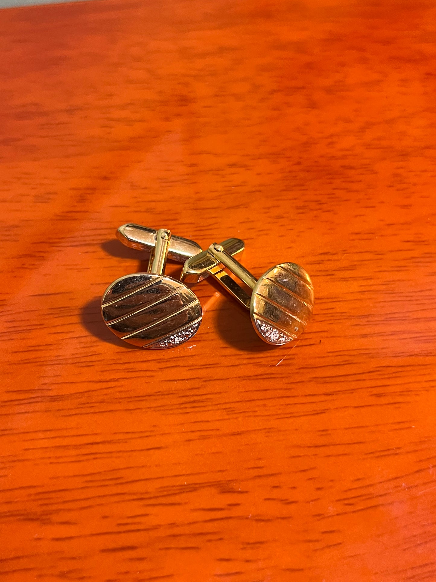 Gemelli dorati ovali